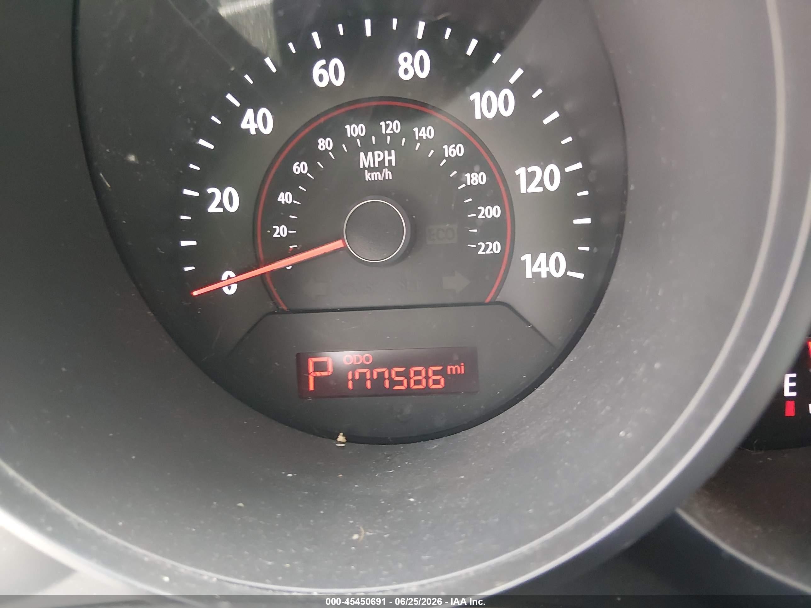 2010 Kia Soul + Black vin: KNDJT2A29A7055840