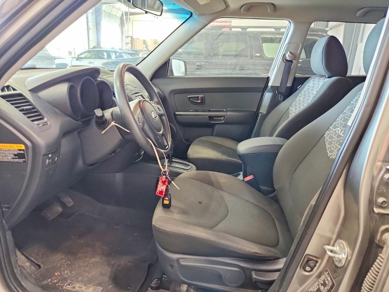 2010 Kia Soul + Gray vin: KNDJT2A29A7061735