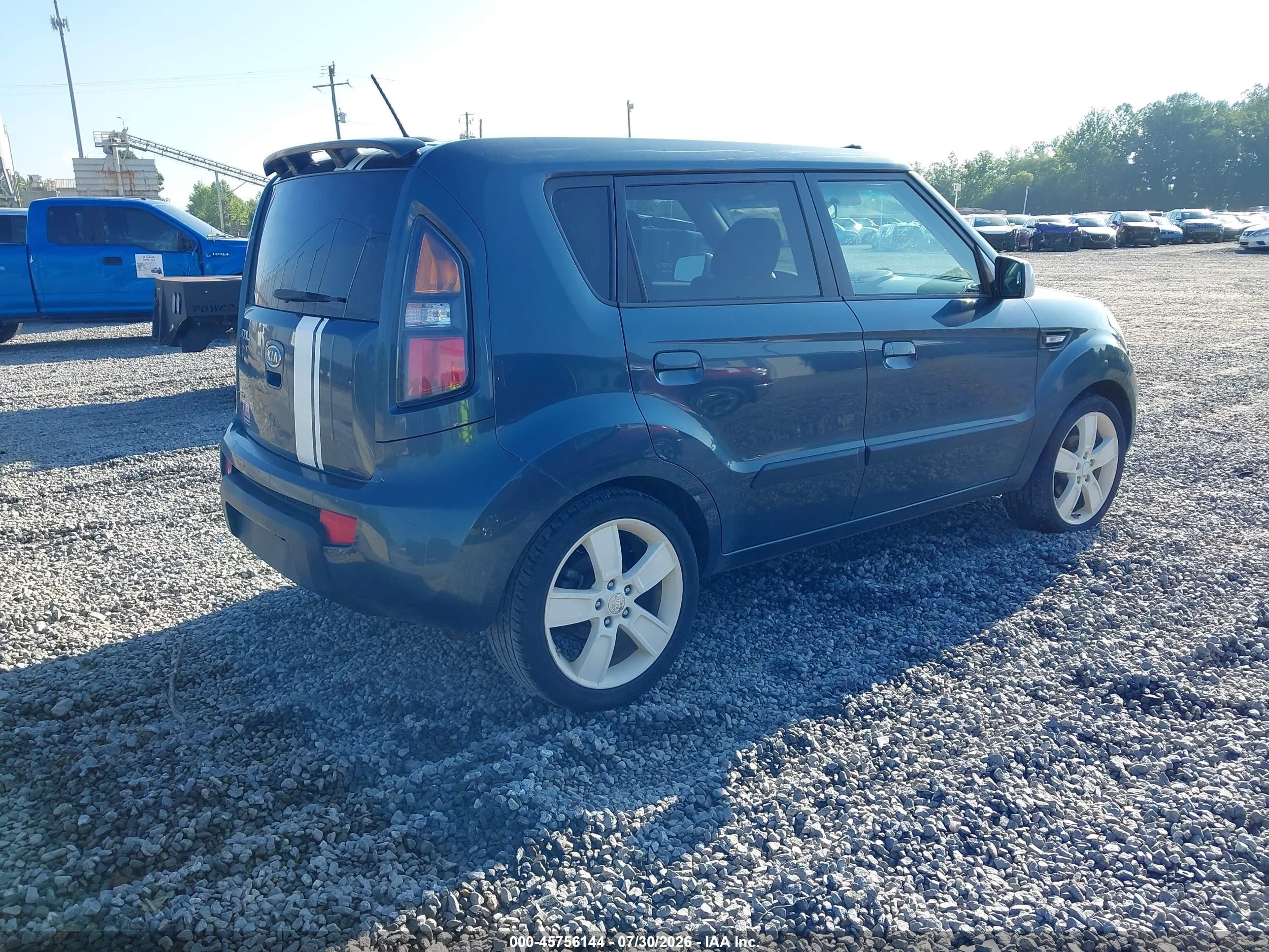 2010 Kia Soul + Gray vin: KNDJT2A29A7069303