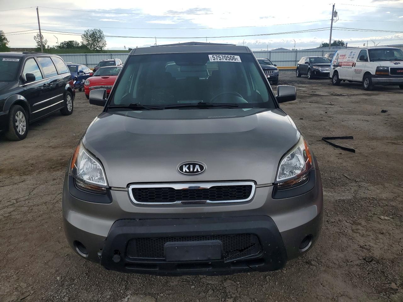2010 Kia Soul + Gray vin: KNDJT2A29A7118659