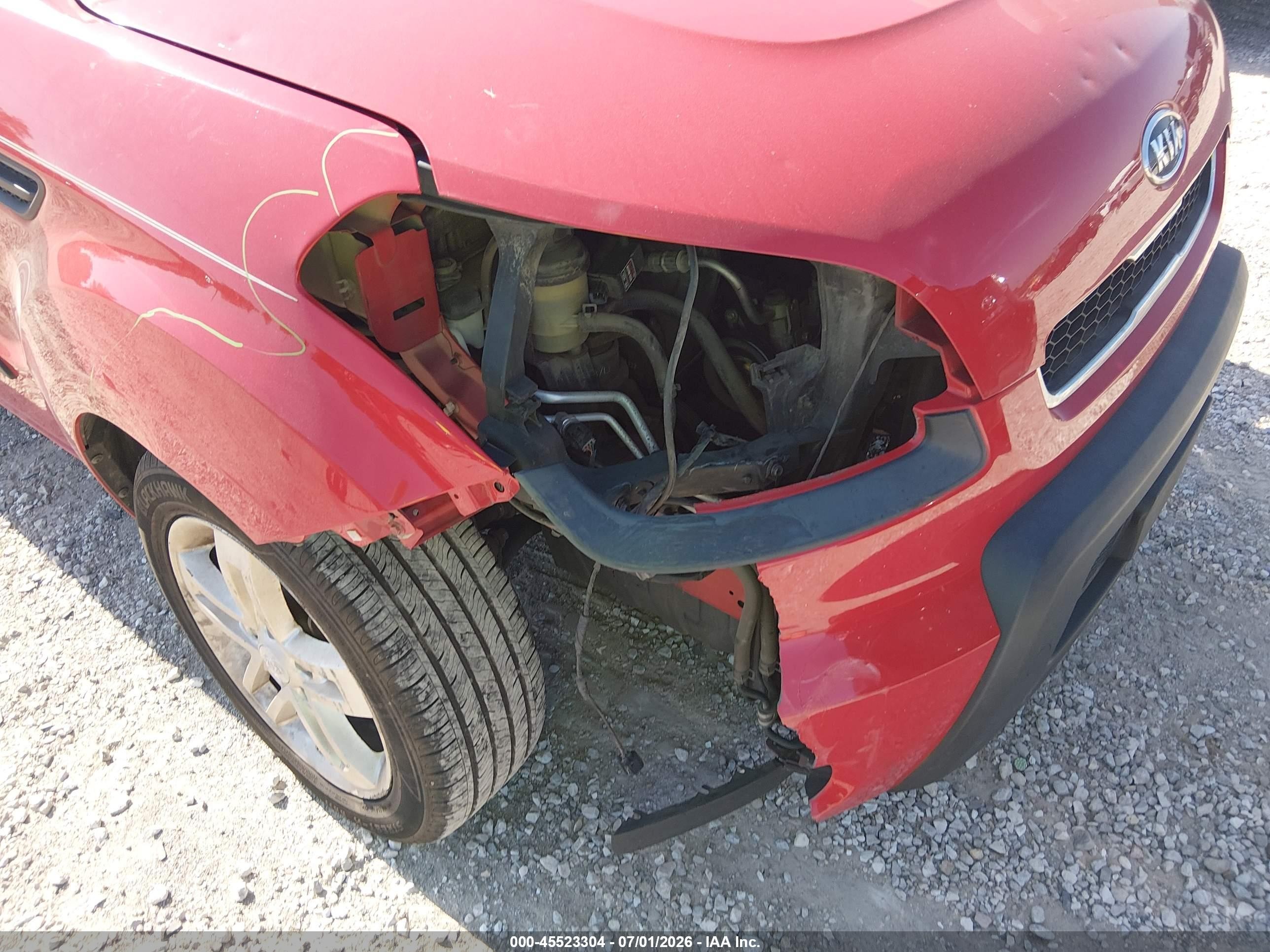 2010 Kia Soul + Red vin: KNDJT2A29A7125434