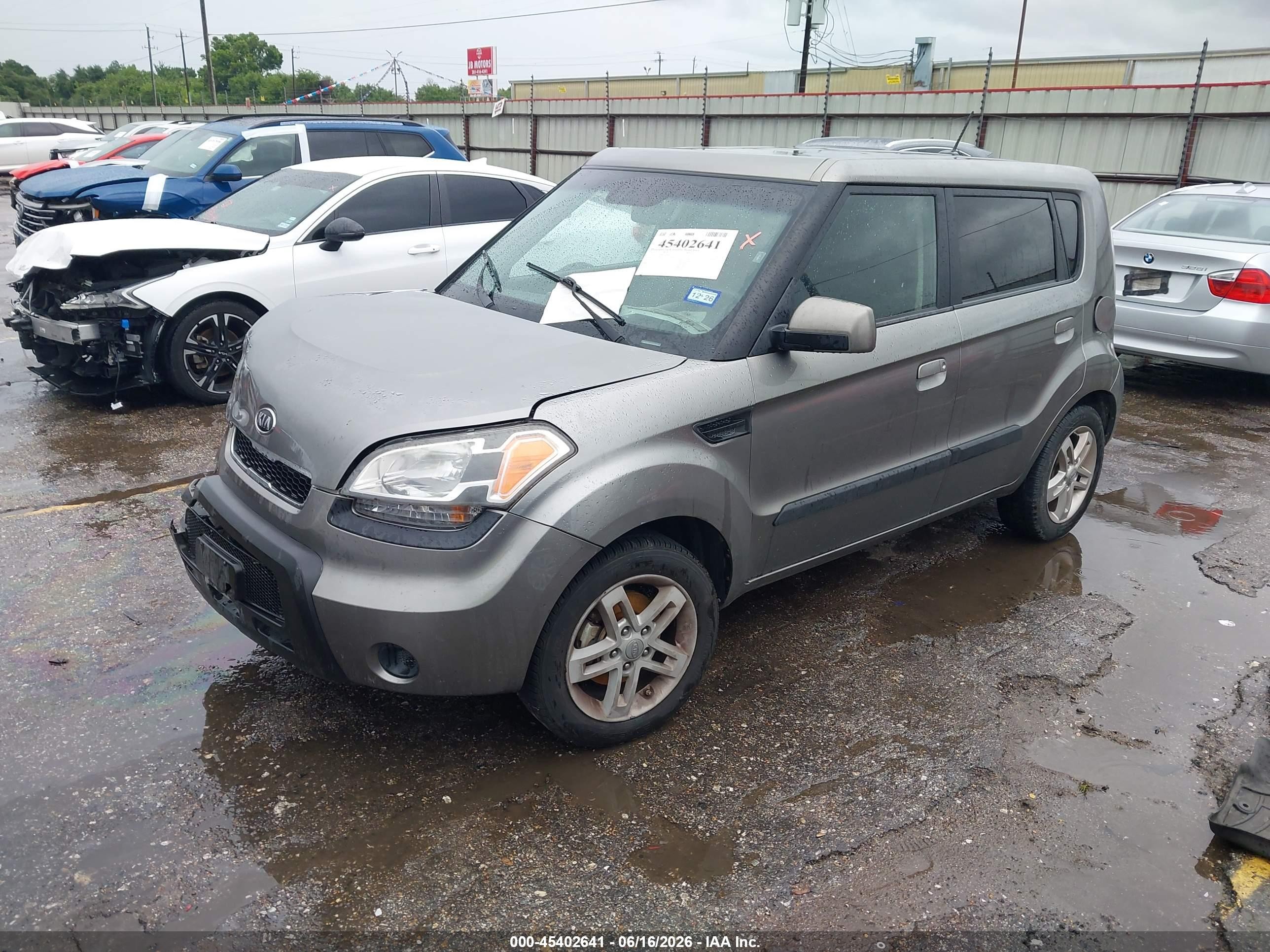 2010 Kia Soul + Gray vin: KNDJT2A29A7125966