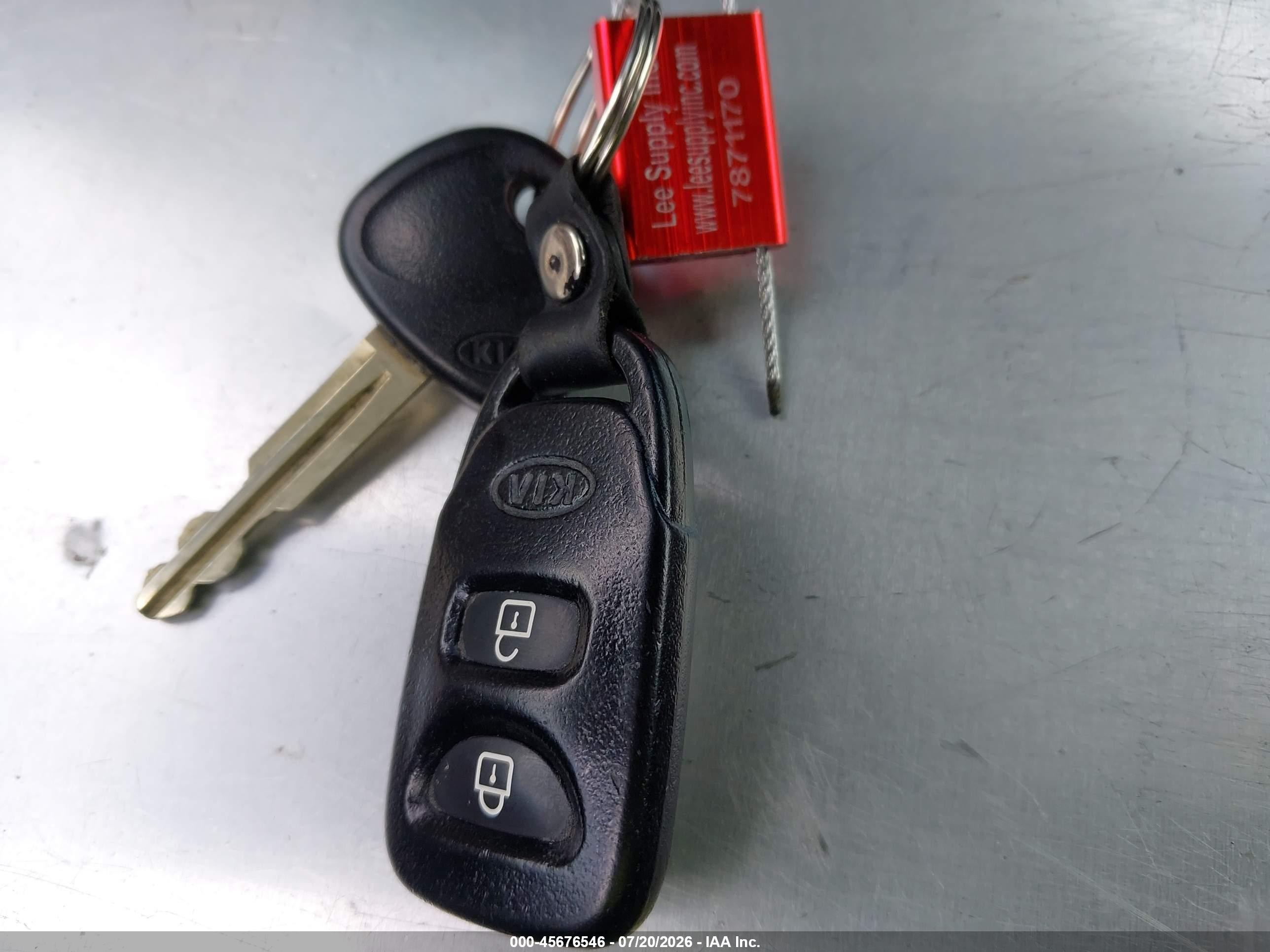 2010 Kia Soul ! Кремовый vin: KNDJT2A29A7159423