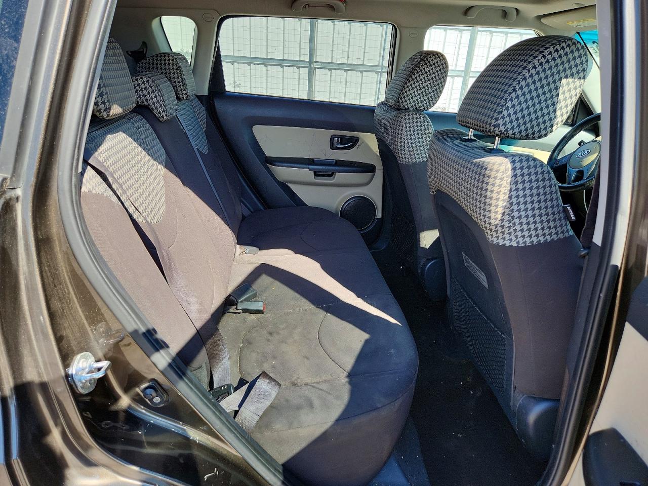 2010 Kia Soul + Brown vin: KNDJT2A29A7160426