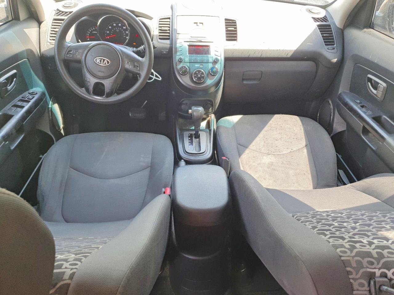 2010 Kia Soul + Gray vin: KNDJT2A29A7163732