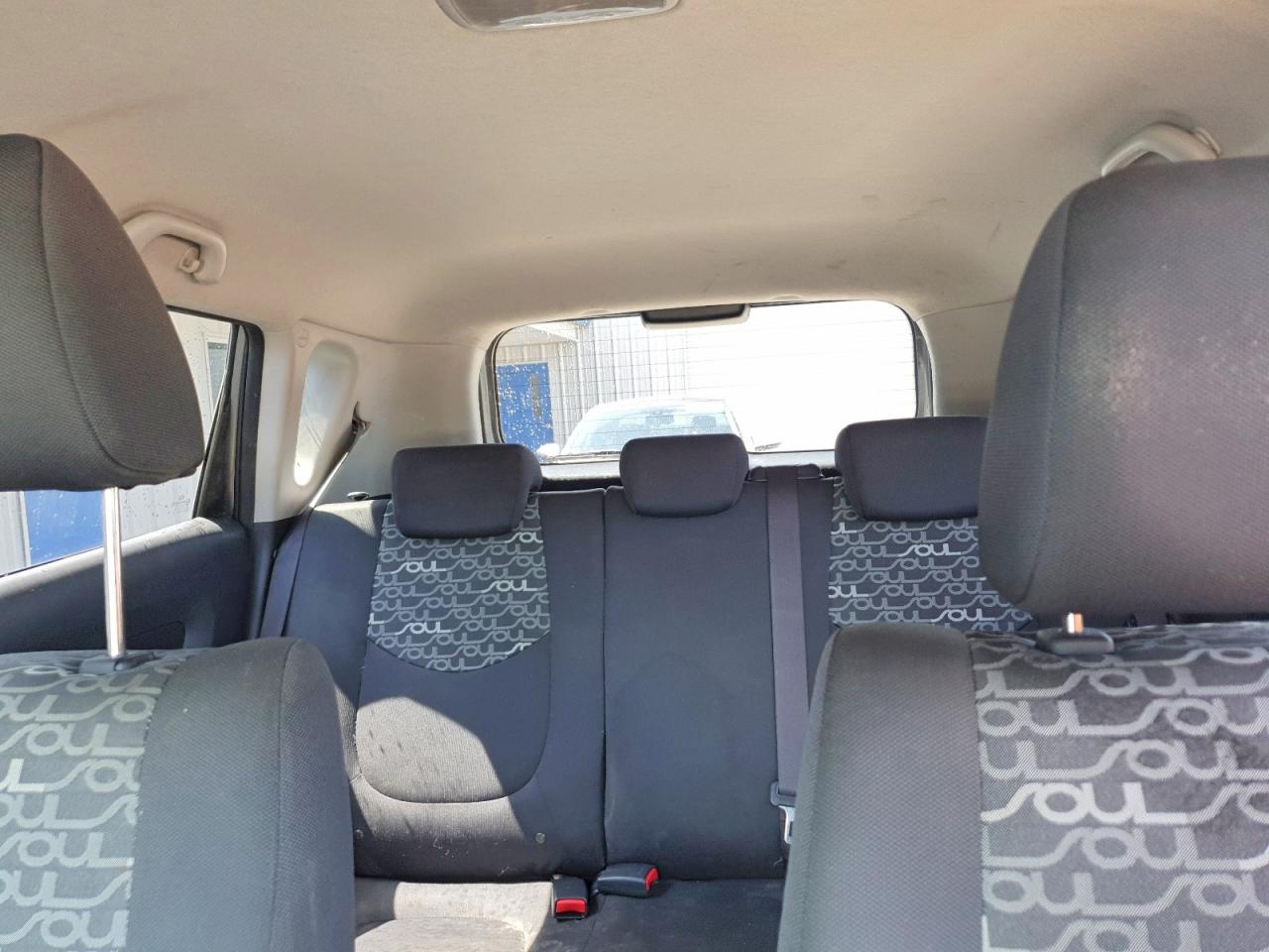 2010 Kia Soul + Gray vin: KNDJT2A29A7163732
