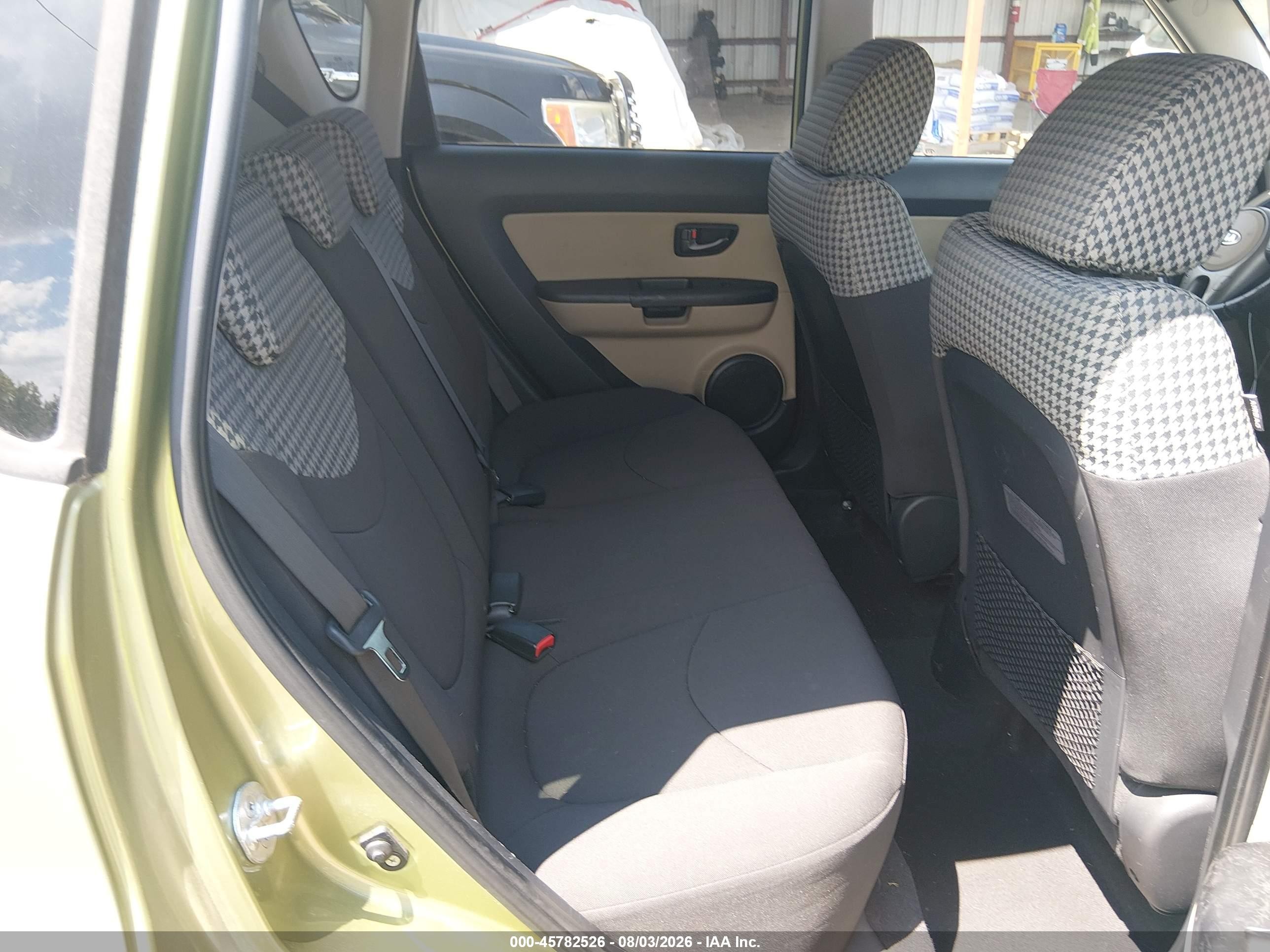 2010 Kia Soul ! Green vin: KNDJT2A29A7178070