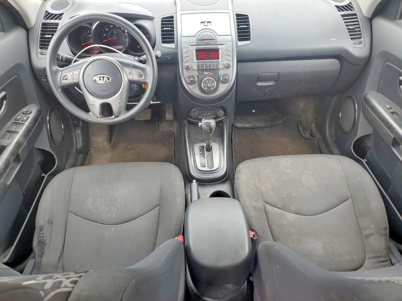 2010 Kia Soul + Black vin: KNDJT2A29A7179946