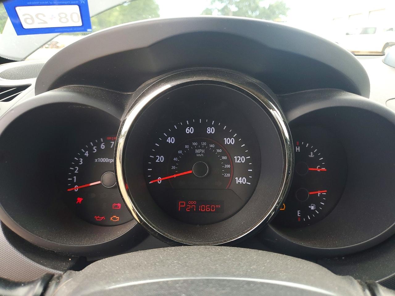 2010 Kia Soul + Black vin: KNDJT2A29A7179946
