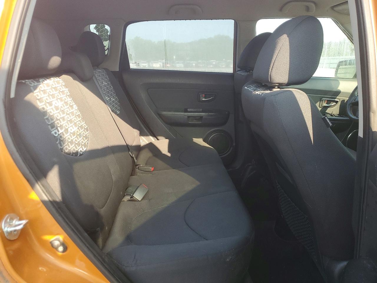 2011 Kia Soul + Orange vin: KNDJT2A29B7216558