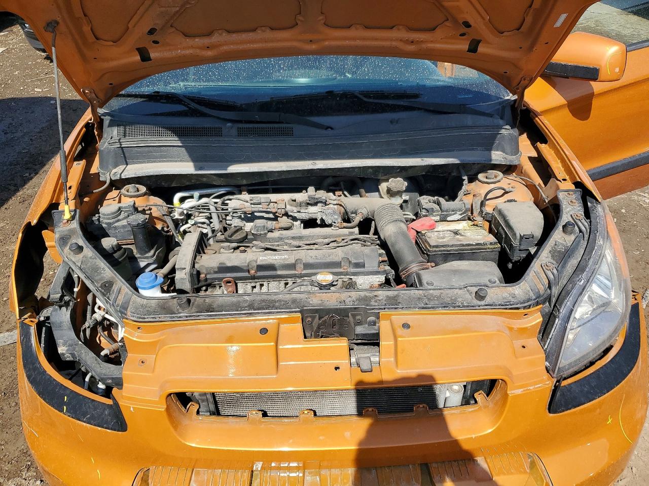 2011 Kia Soul + Orange vin: KNDJT2A29B7226796