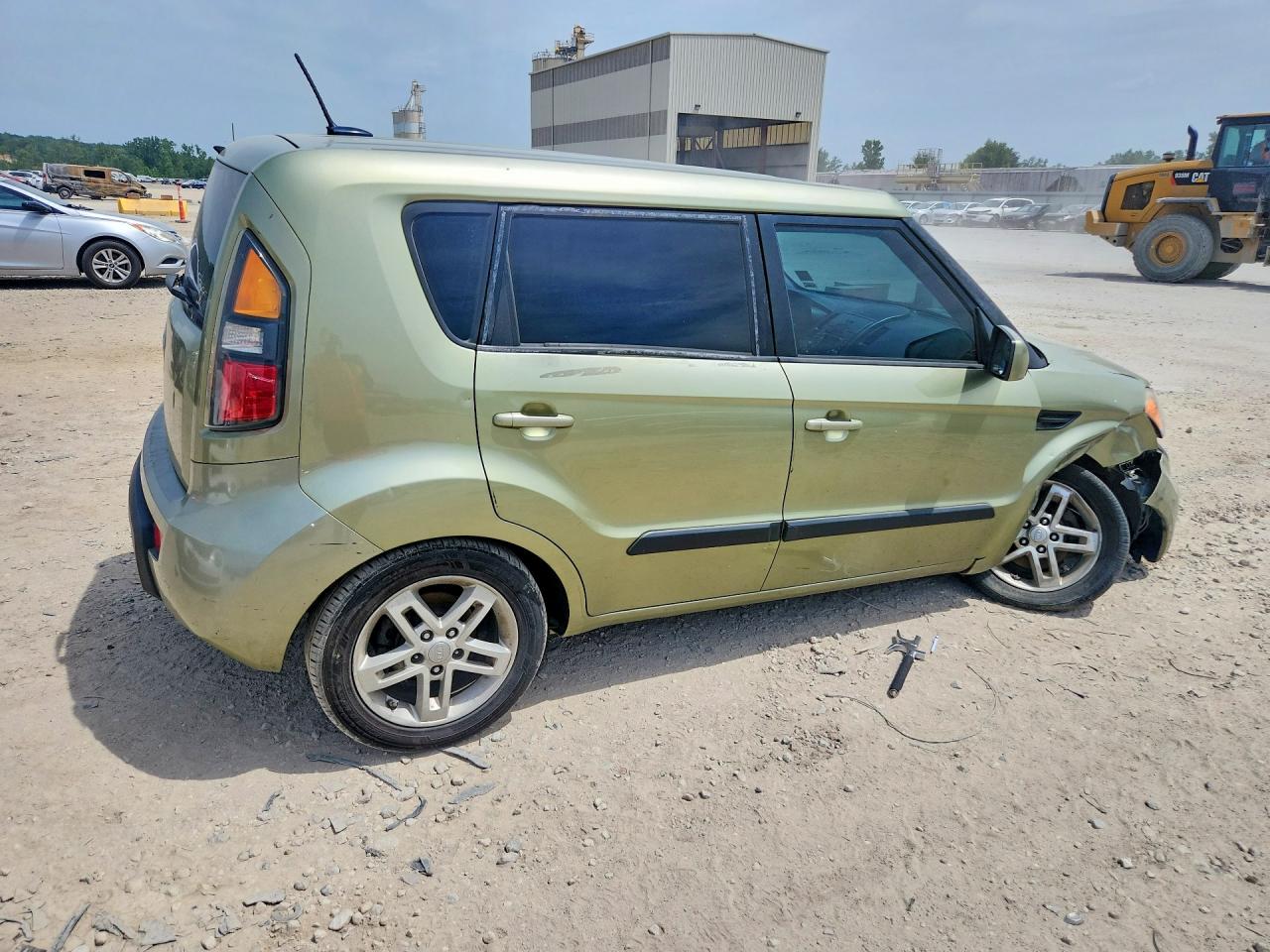 2011 Kia Soul + Green vin: KNDJT2A29B7256767