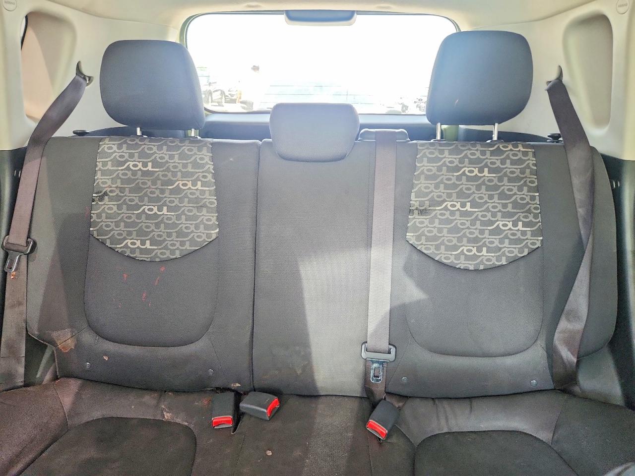 2011 Kia Soul + Green vin: KNDJT2A29B7256767