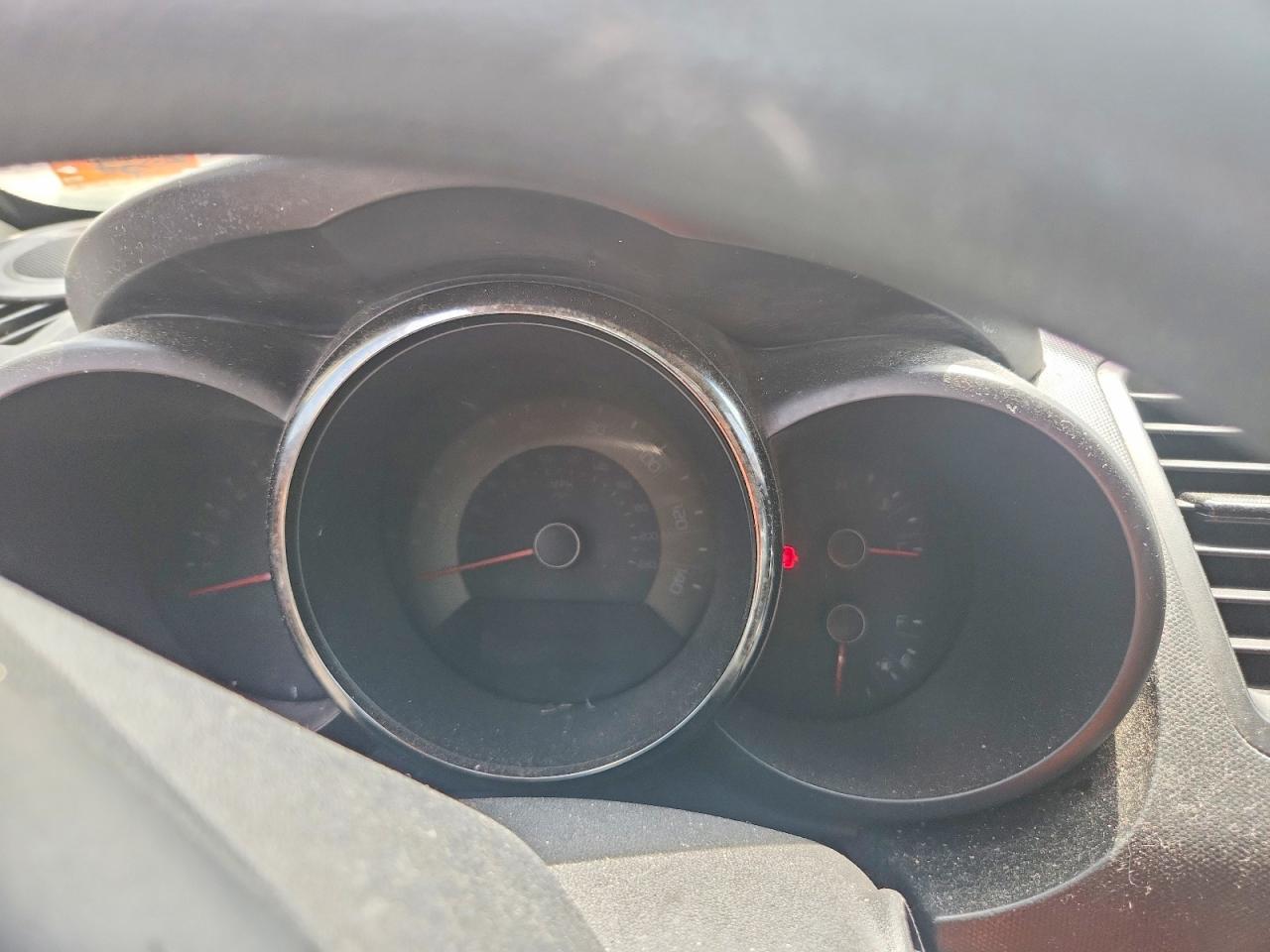 2011 Kia Soul + Green vin: KNDJT2A29B7256767