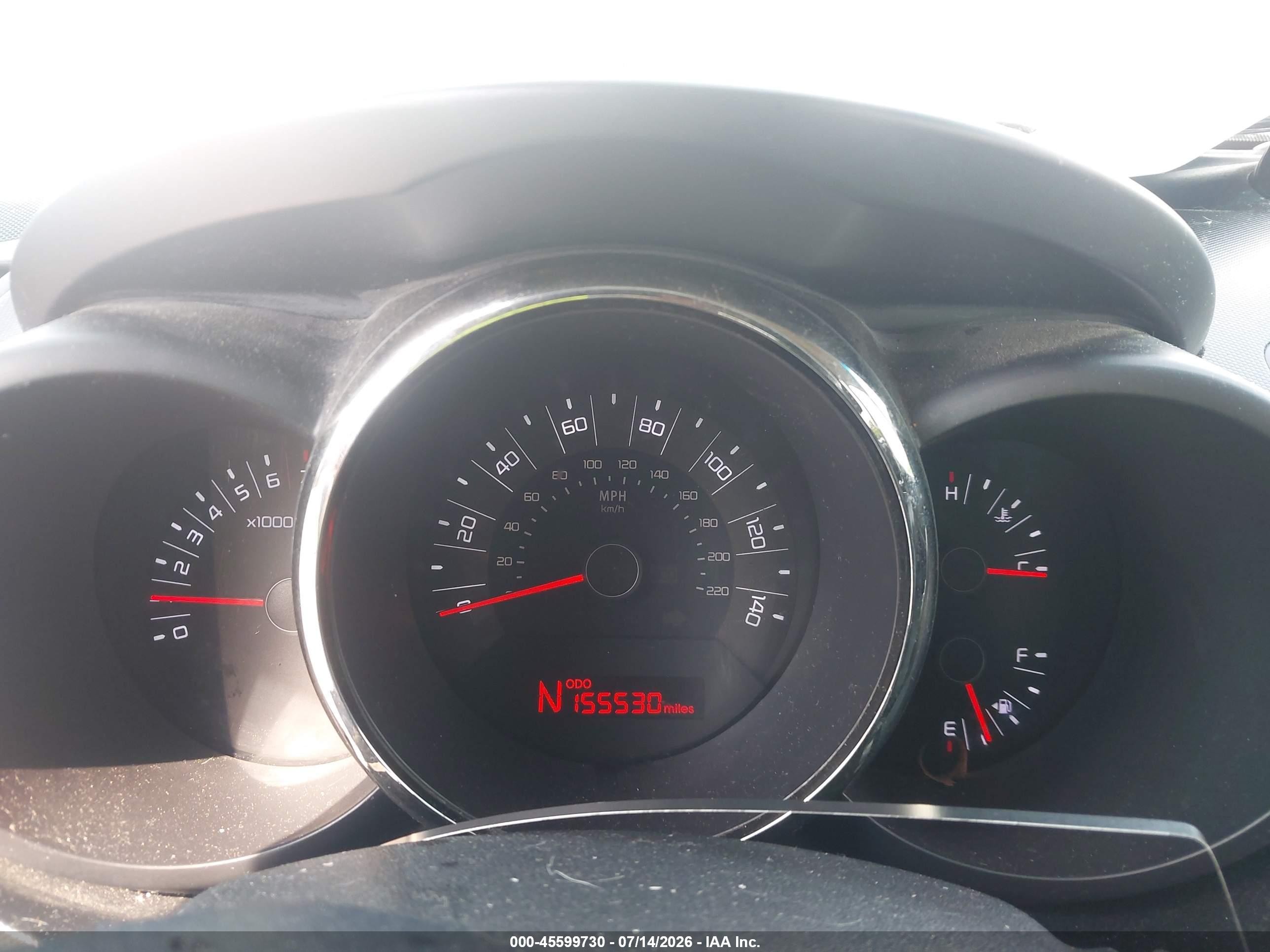 2011 Kia Soul + White vin: KNDJT2A29B7297352