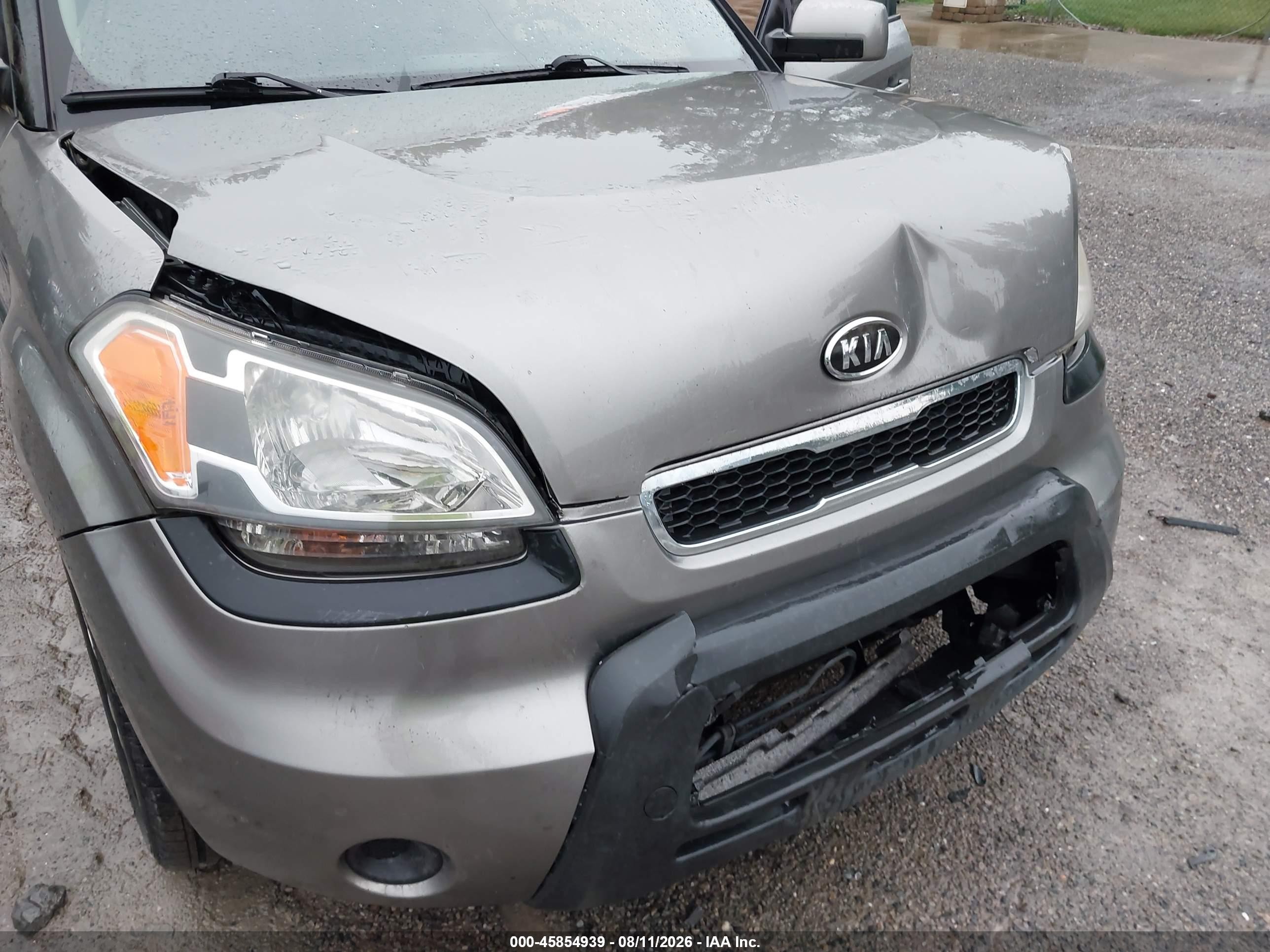 2011 Kia Soul + Серый vin: KNDJT2A29B7323187
