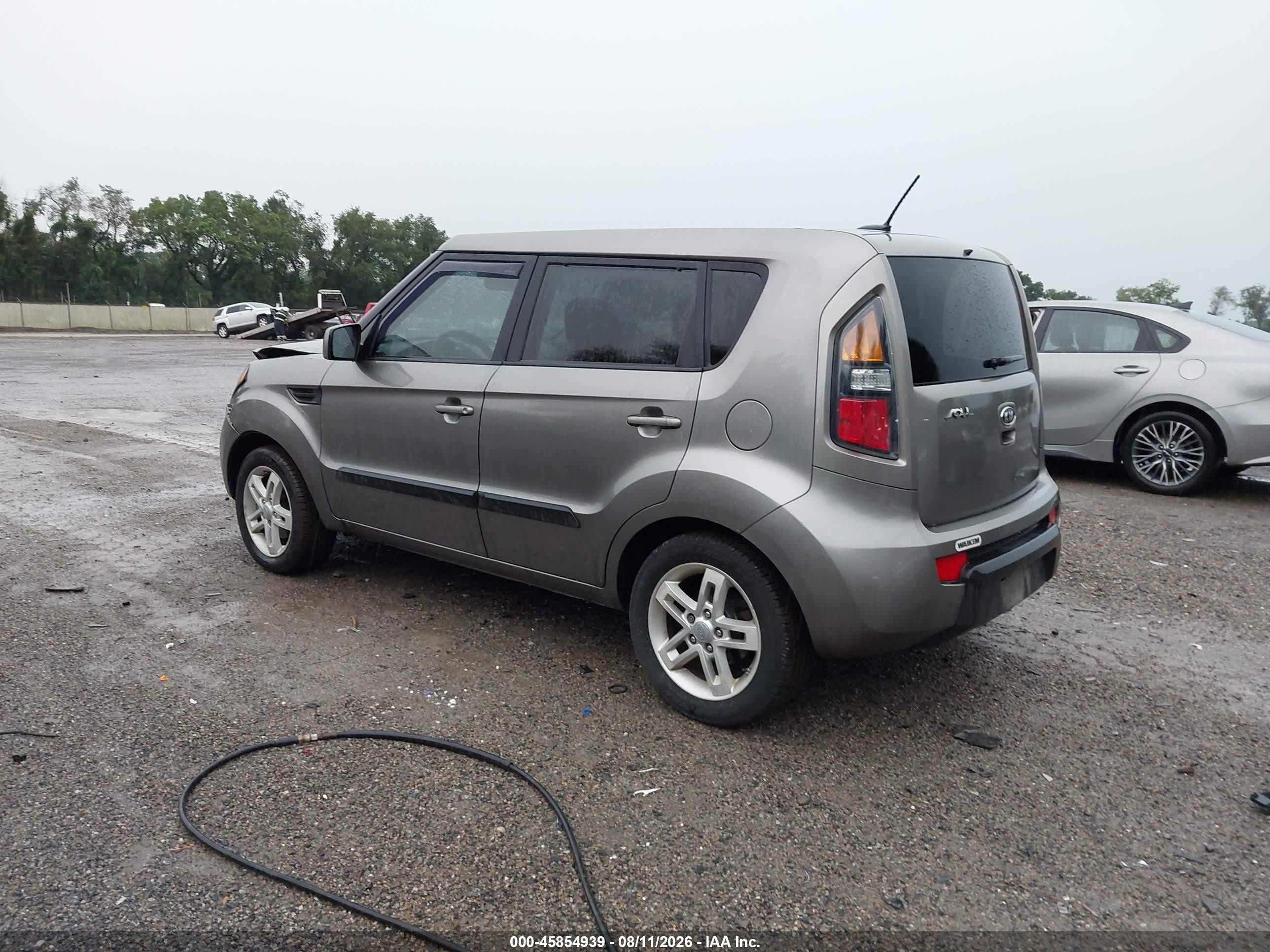 2011 Kia Soul + Серый vin: KNDJT2A29B7323187