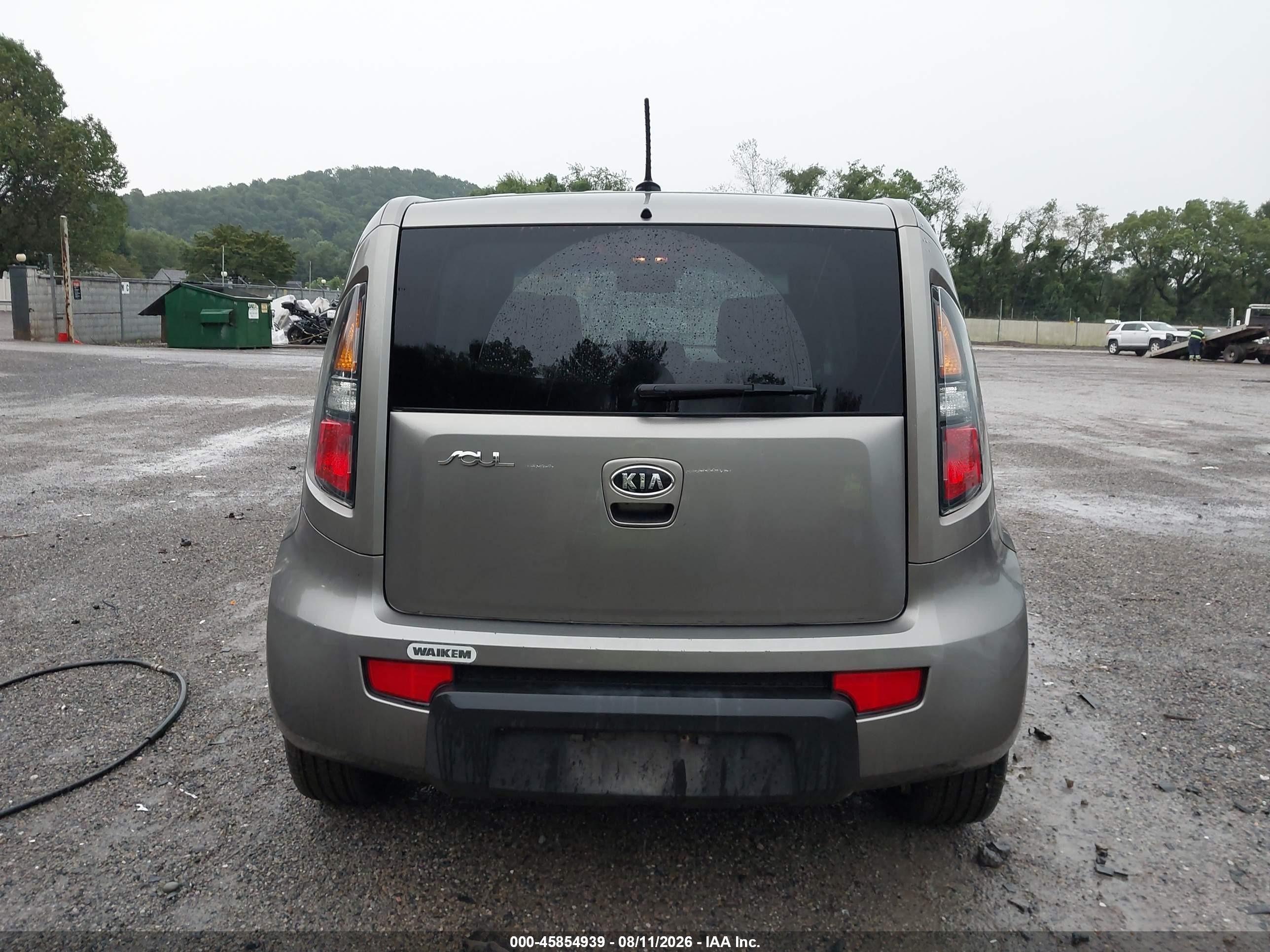 2011 Kia Soul + Серый vin: KNDJT2A29B7323187