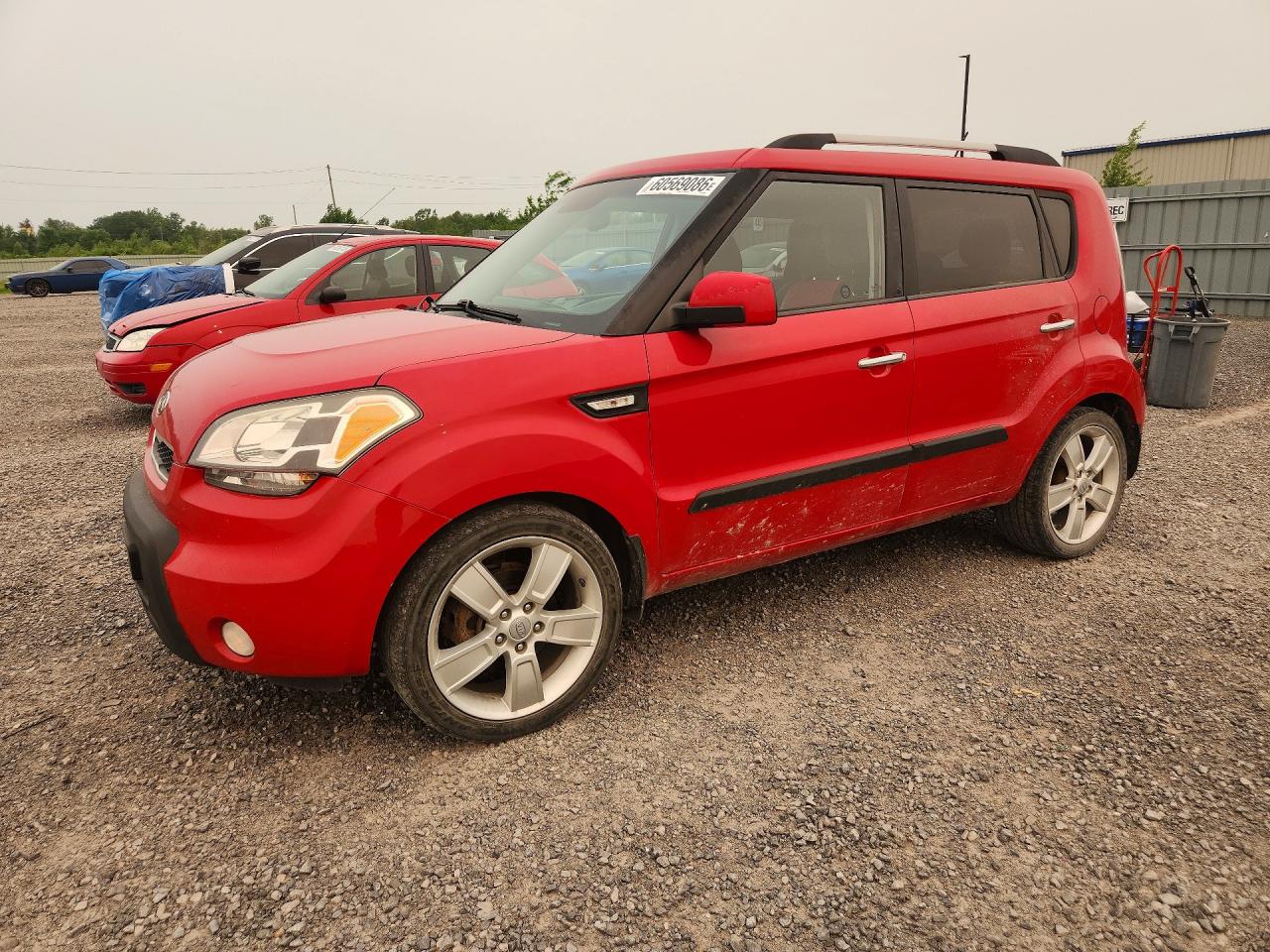 2011 Kia Soul + Red vin: KNDJT2A29B7325831
