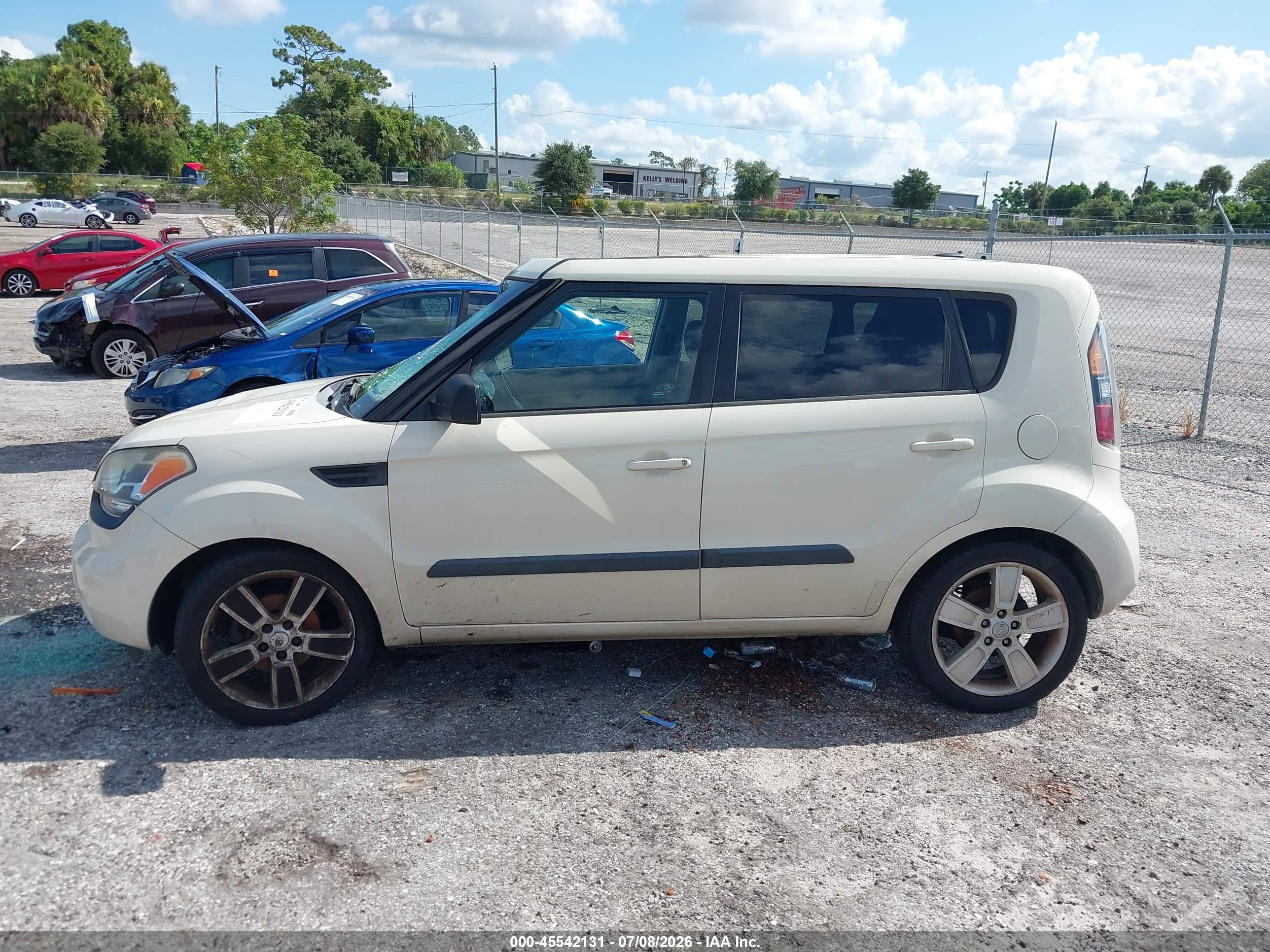 2011 Kia Soul ! Tan vin: KNDJT2A29B7346890