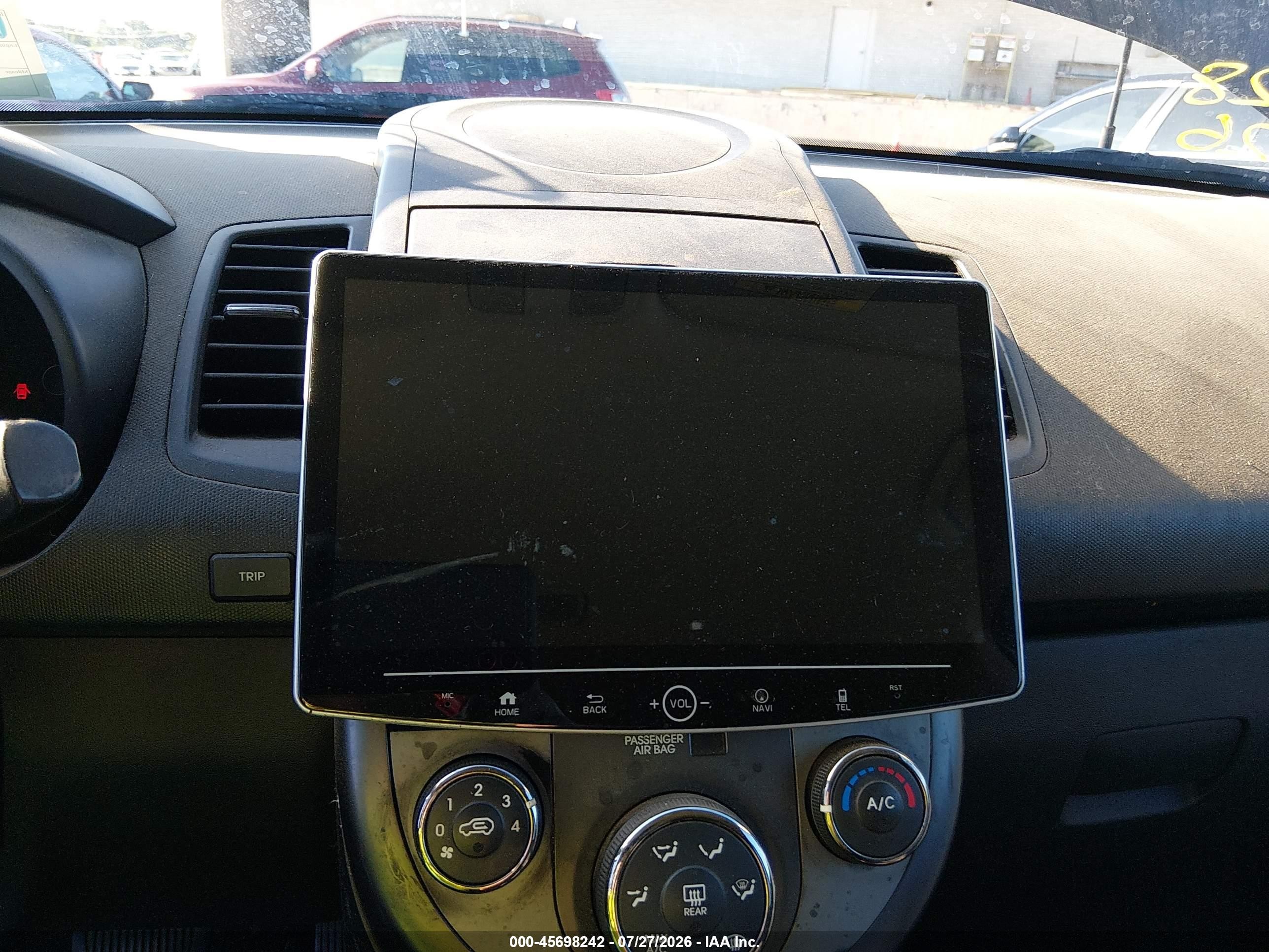 2011 Kia Soul + Black vin: KNDJT2A29B7709981