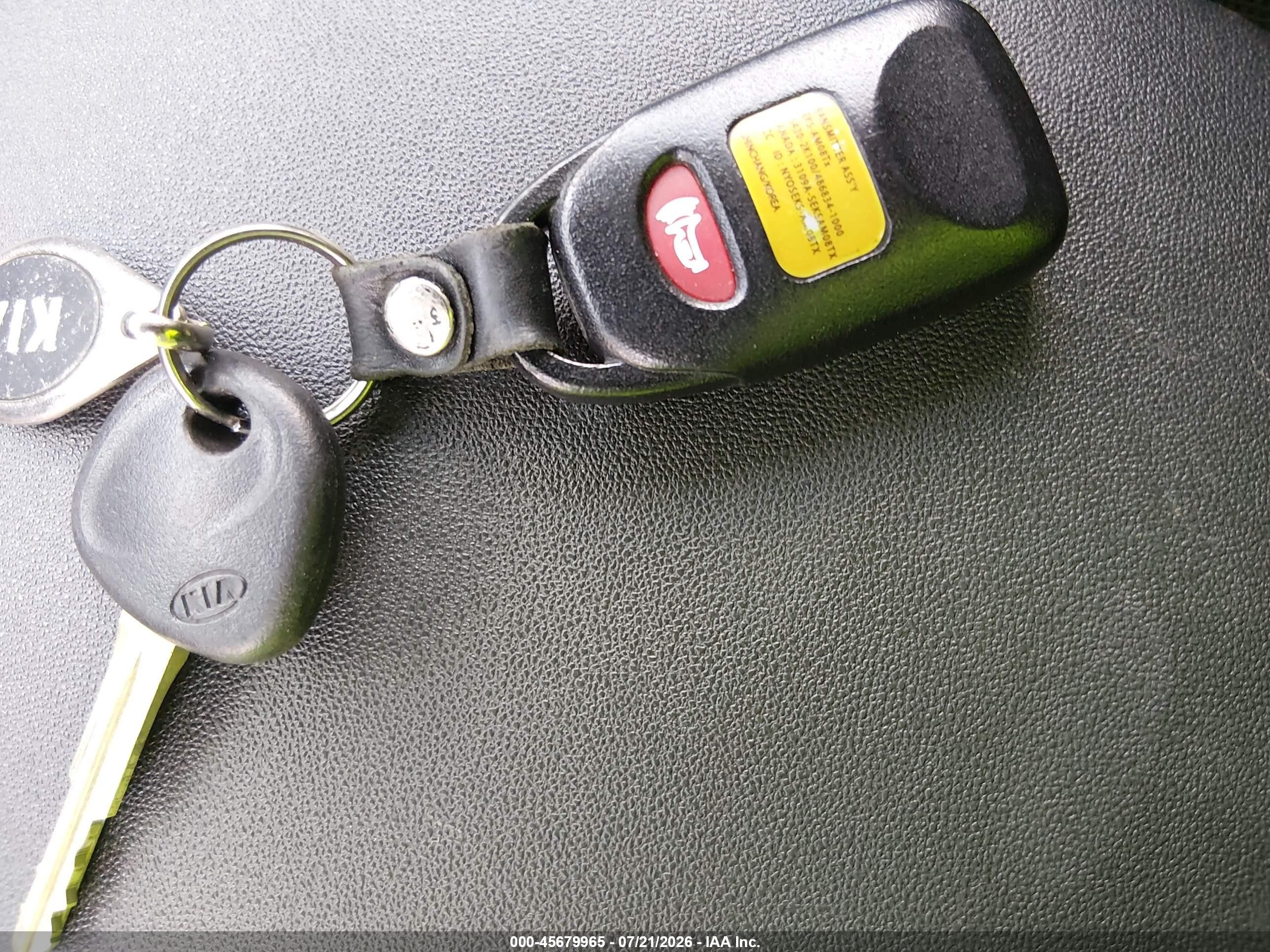 2010 Kia Soul + Black vin: KNDJT2A2XA7053501