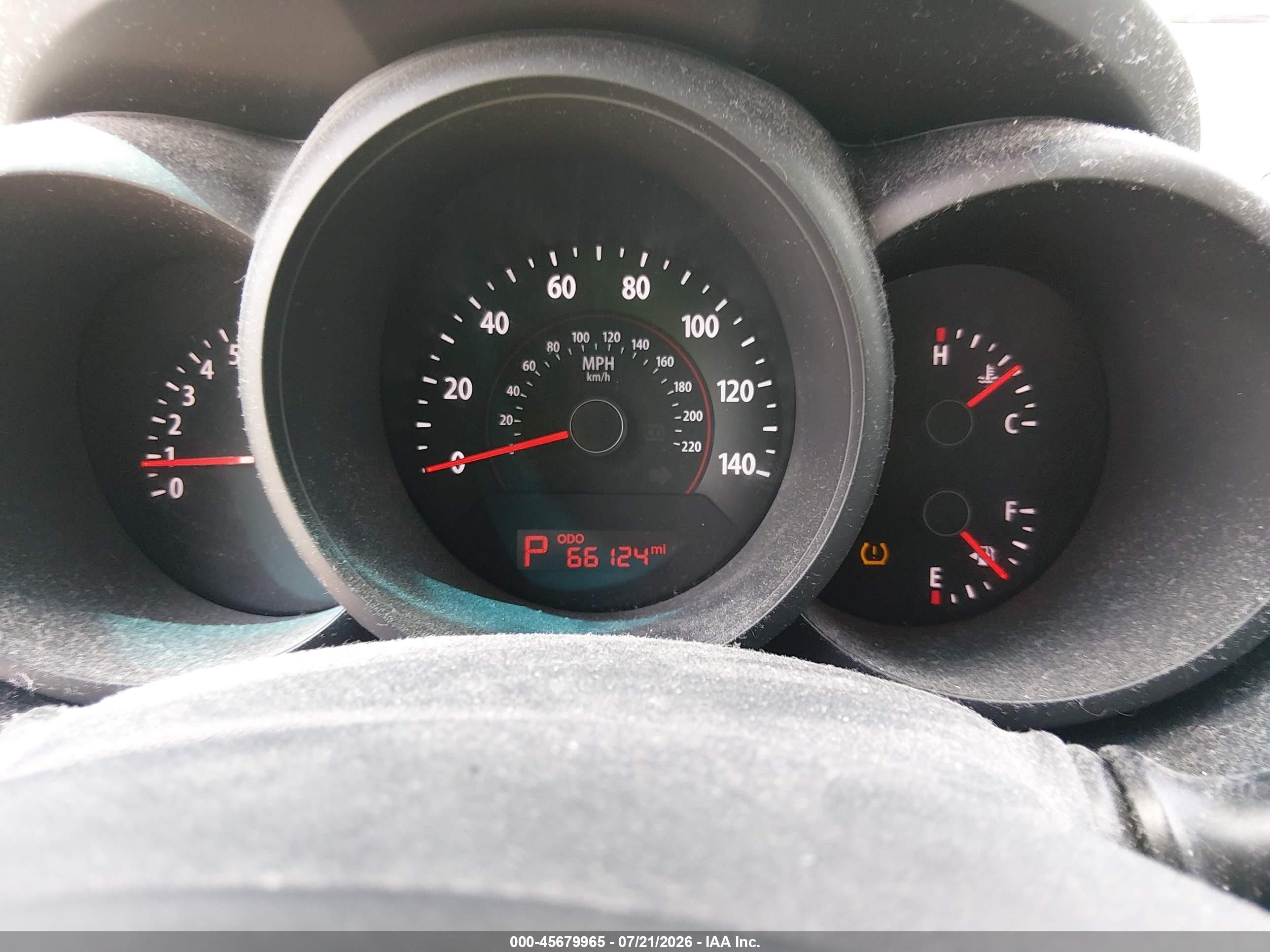 2010 Kia Soul + Black vin: KNDJT2A2XA7053501