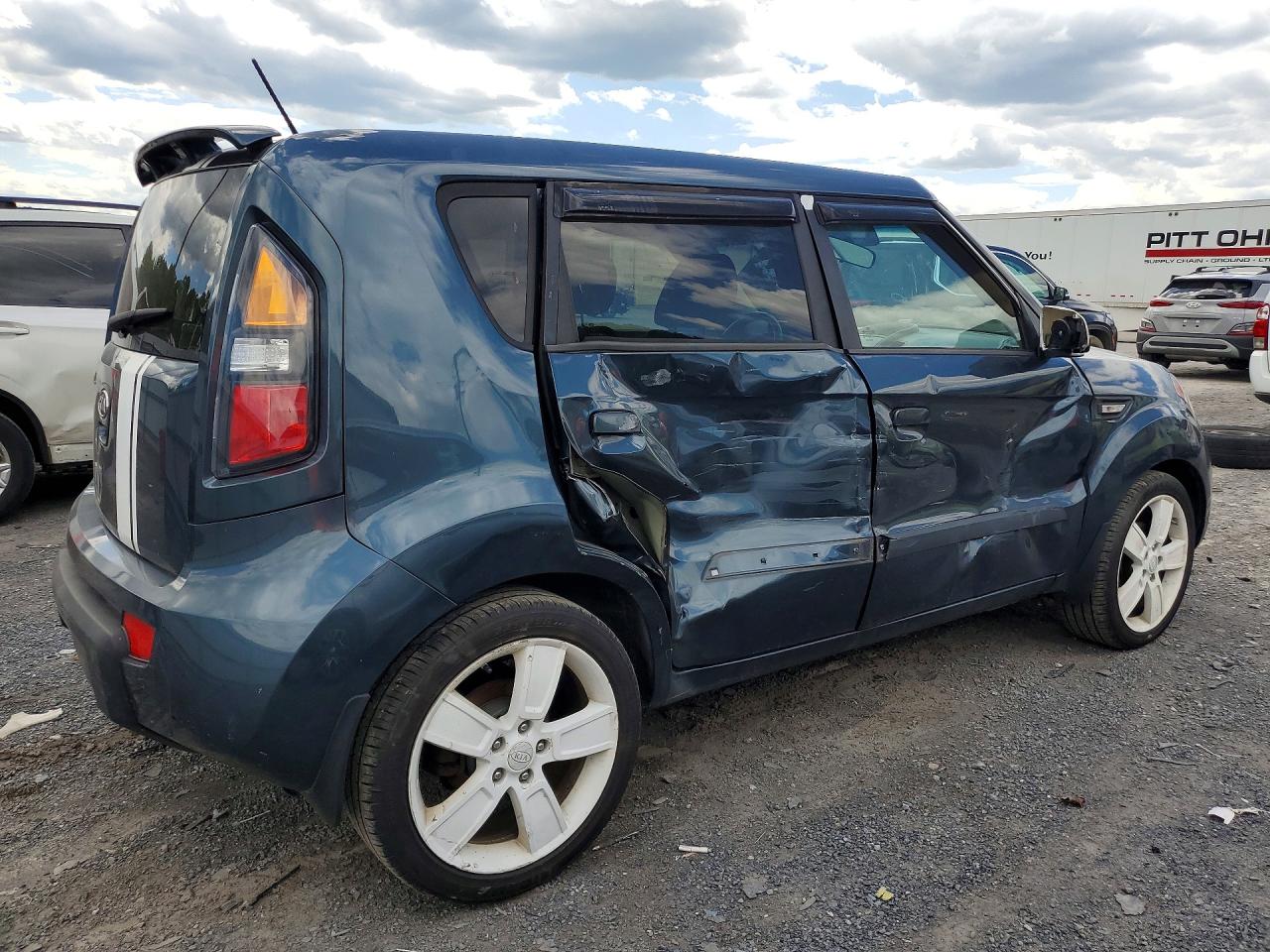 2010 Kia Soul + Синий vin: KNDJT2A2XA7072856