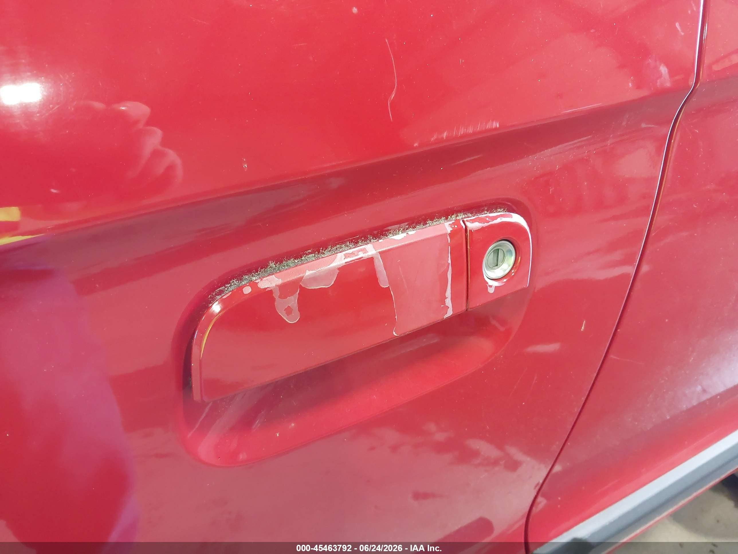 2010 Kia Soul + Red vin: KNDJT2A2XA7108352