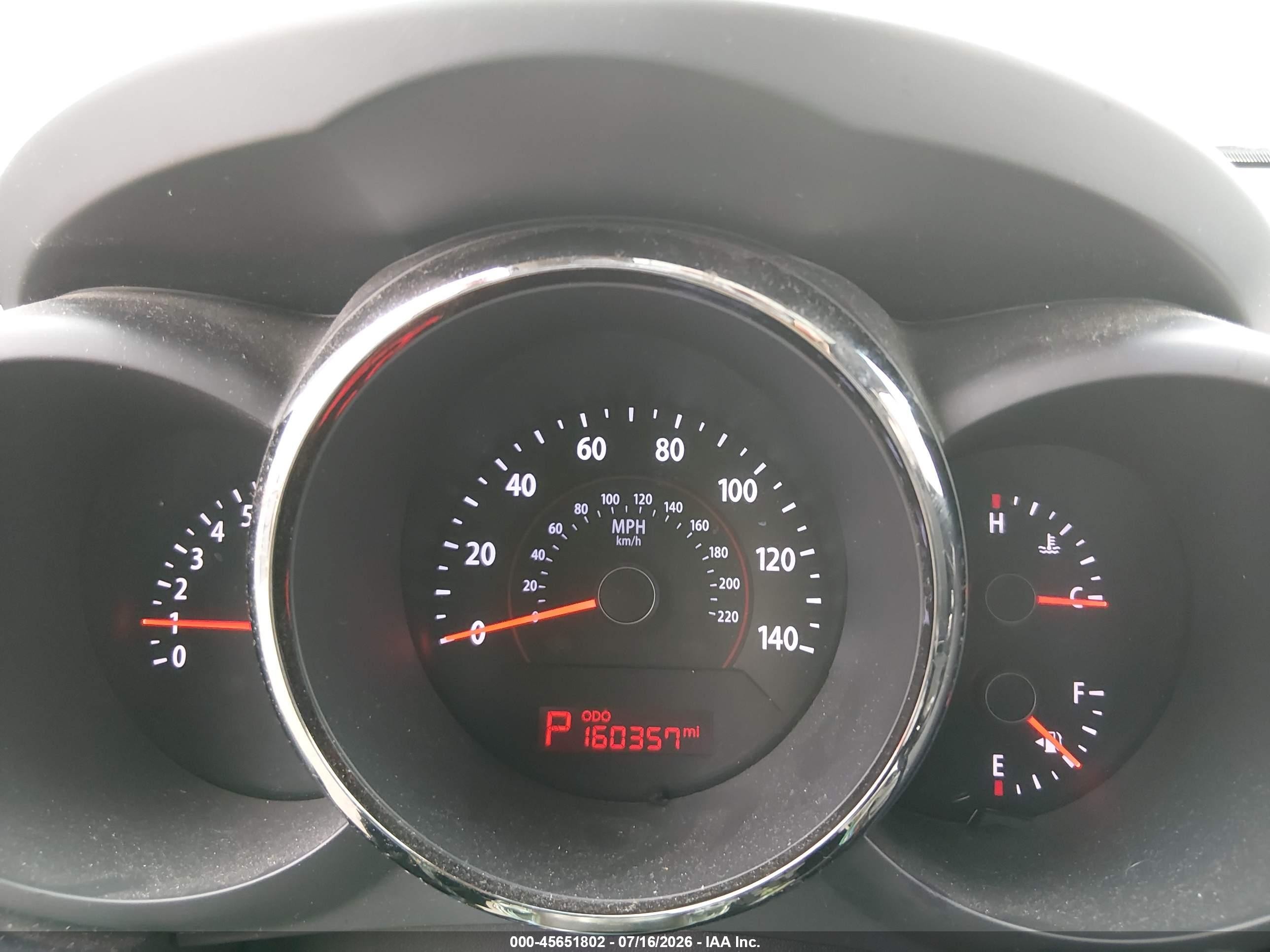 2010 Kia Soul + White vin: KNDJT2A2XA7179454