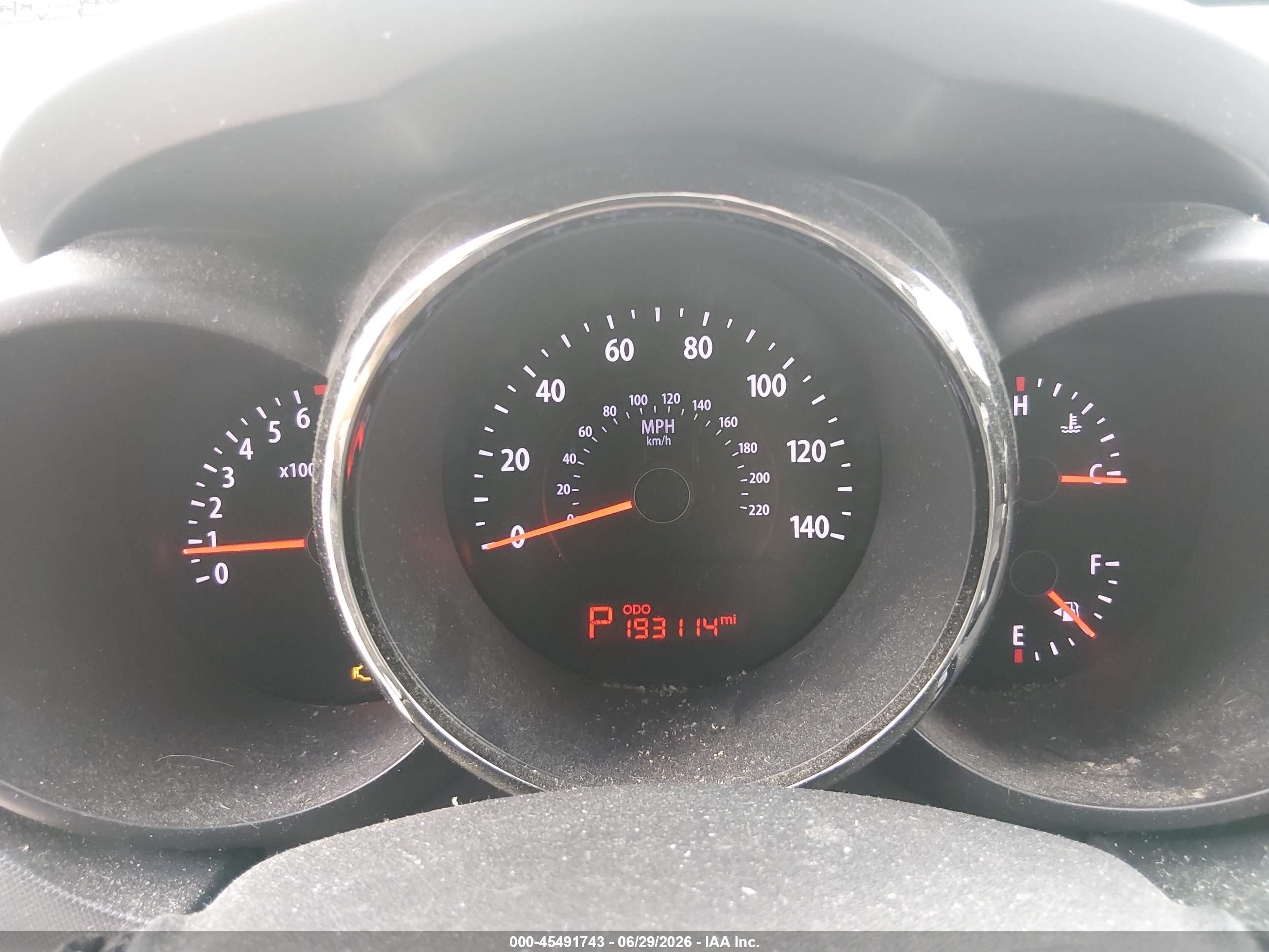 2010 Kia Soul + Silver vin: KNDJT2A2XA7702133