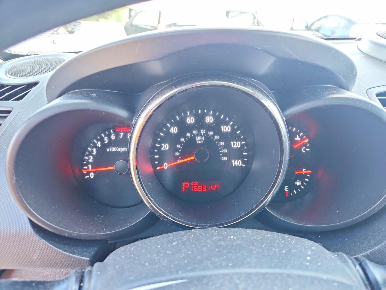 2010 Kia Soul + Silver vin: KNDJT2A2XA7703945
