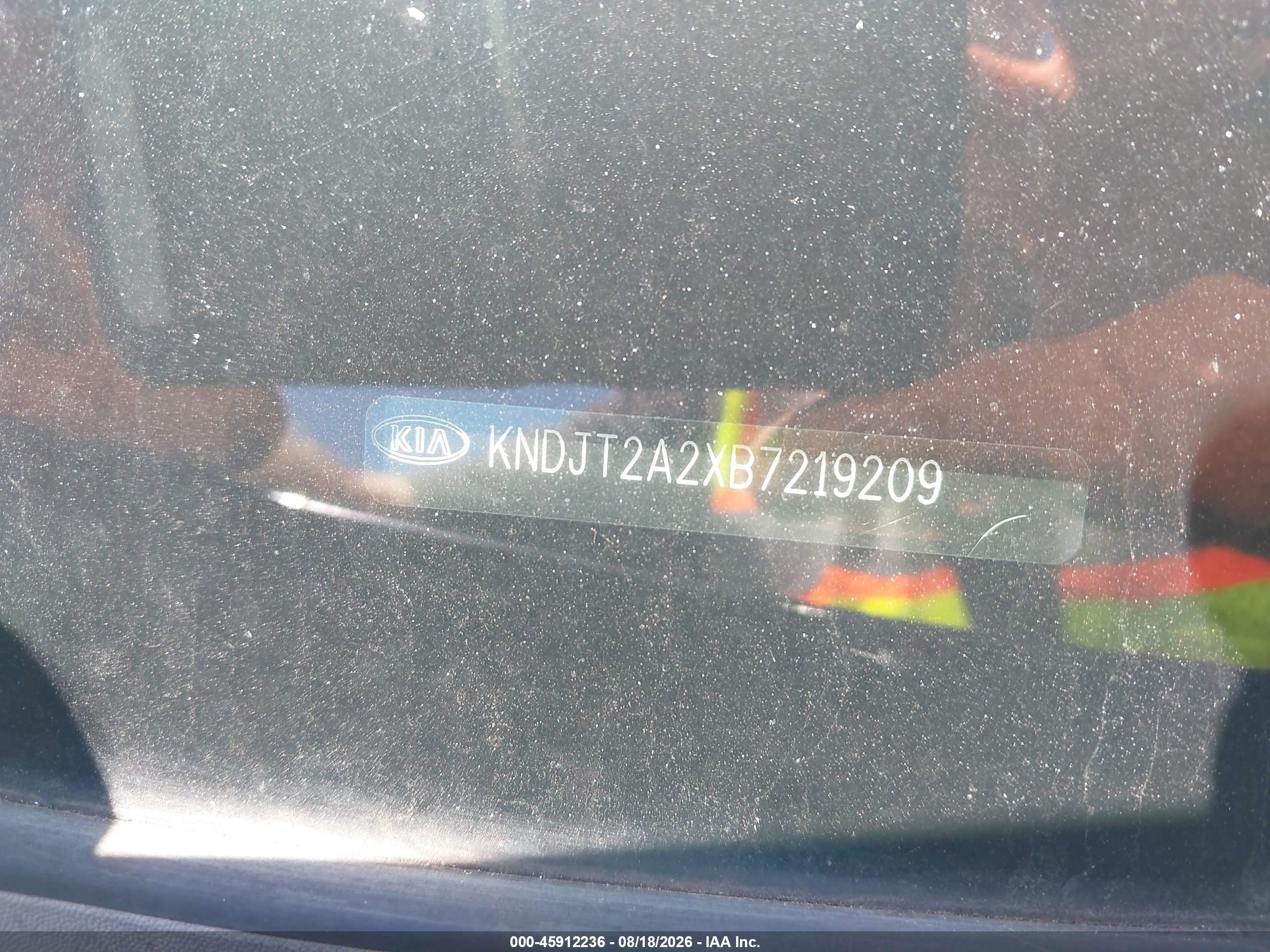 2011 Kia Soul + Black vin: KNDJT2A2XB7219209