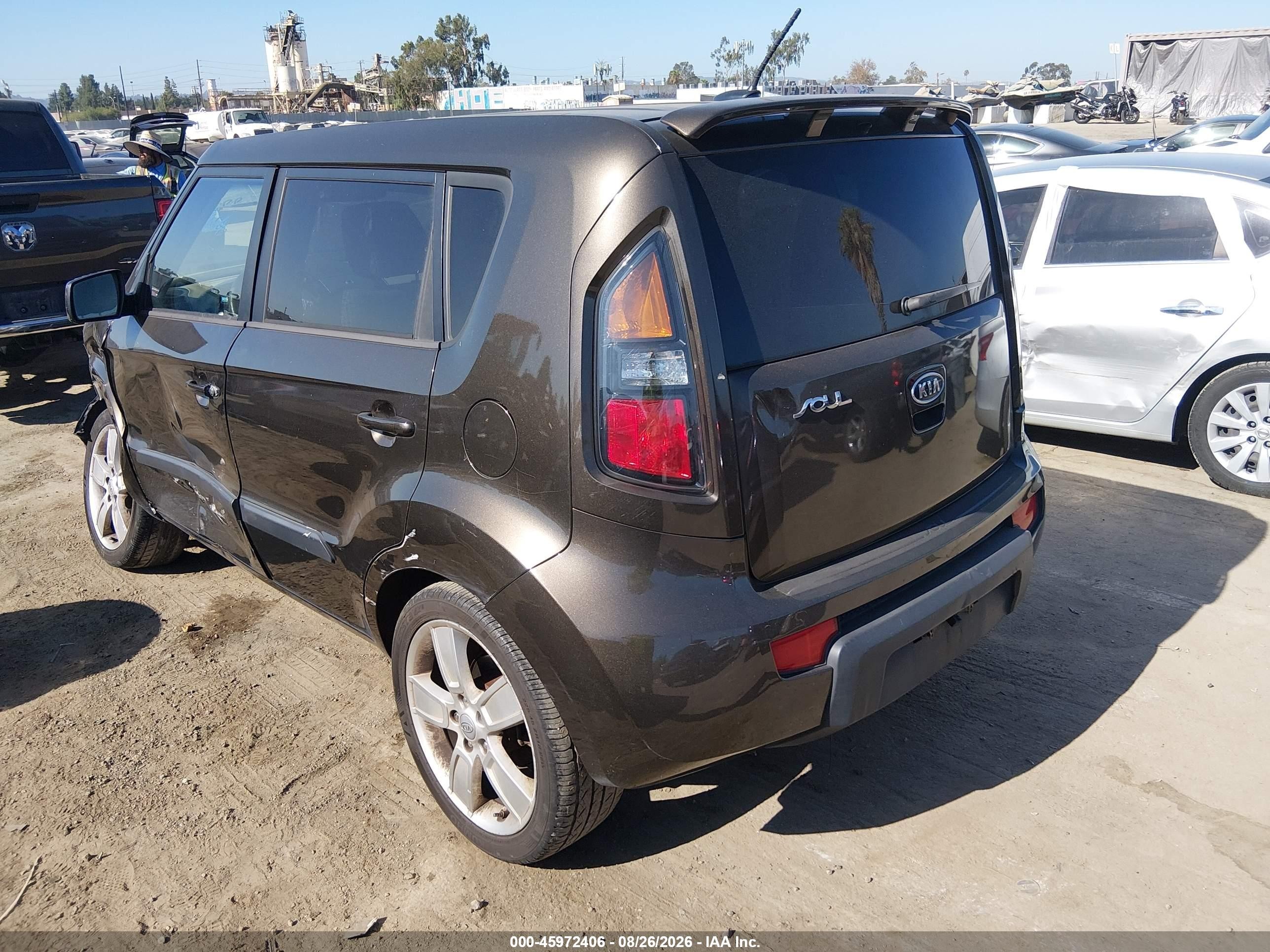 2011 Kia Soul ! Gray vin: KNDJT2A2XB7223289