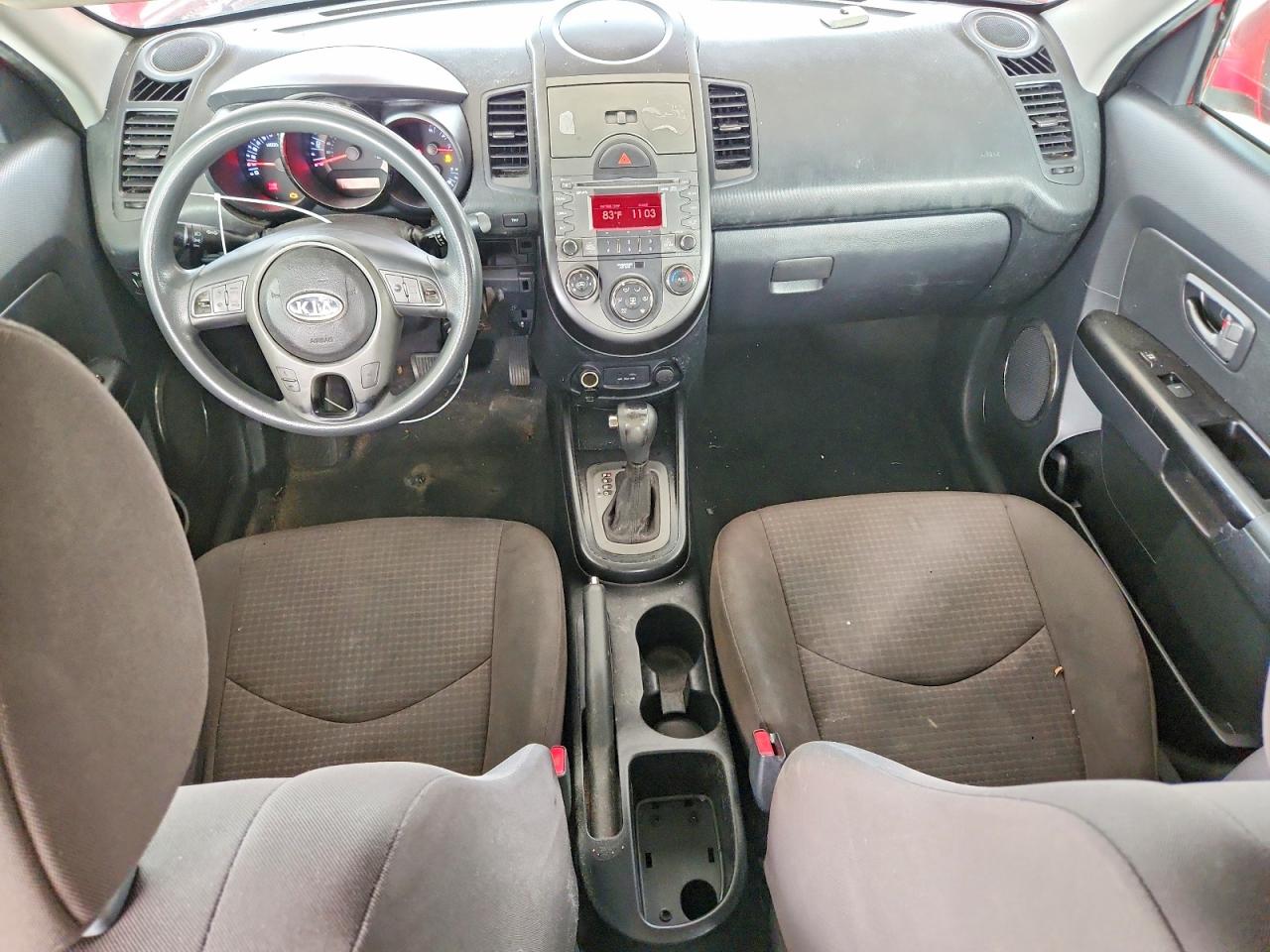2011 Kia Soul + Red vin: KNDJT2A2XB7230887