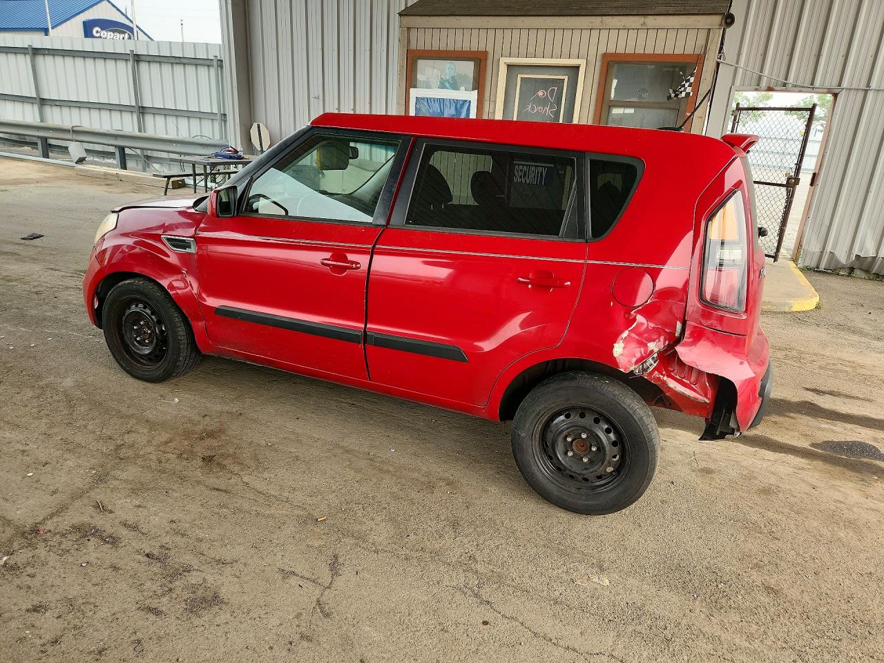 2011 Kia Soul + Red vin: KNDJT2A2XB7230887