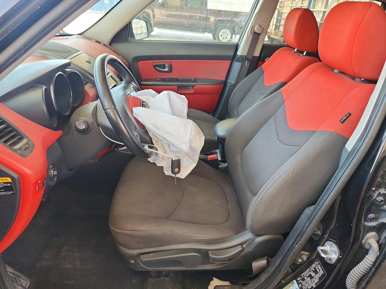 2011 Kia Soul Black vin: KNDJT2A2XB7235457