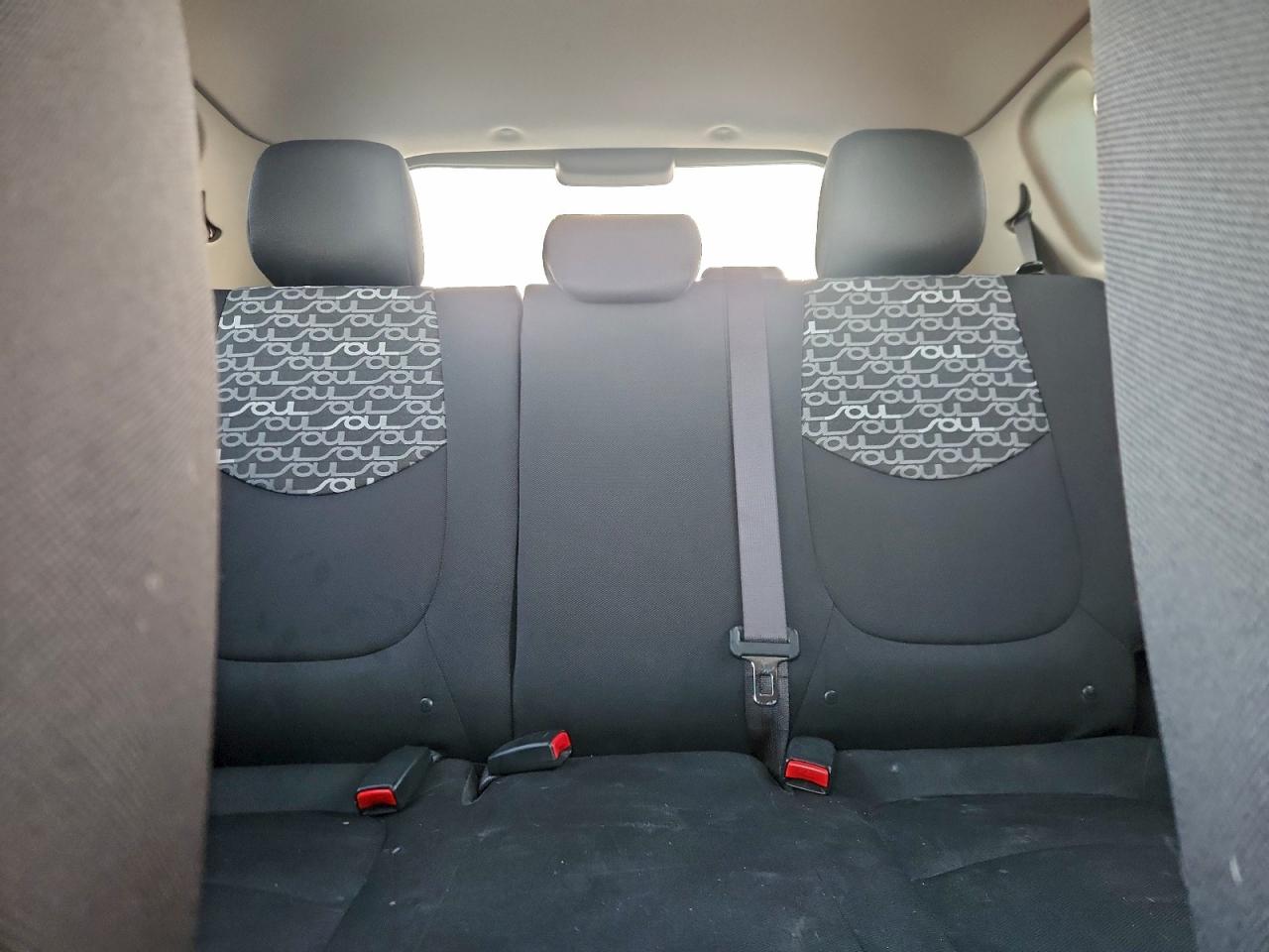2011 Kia Soul + Green vin: KNDJT2A2XB7238407