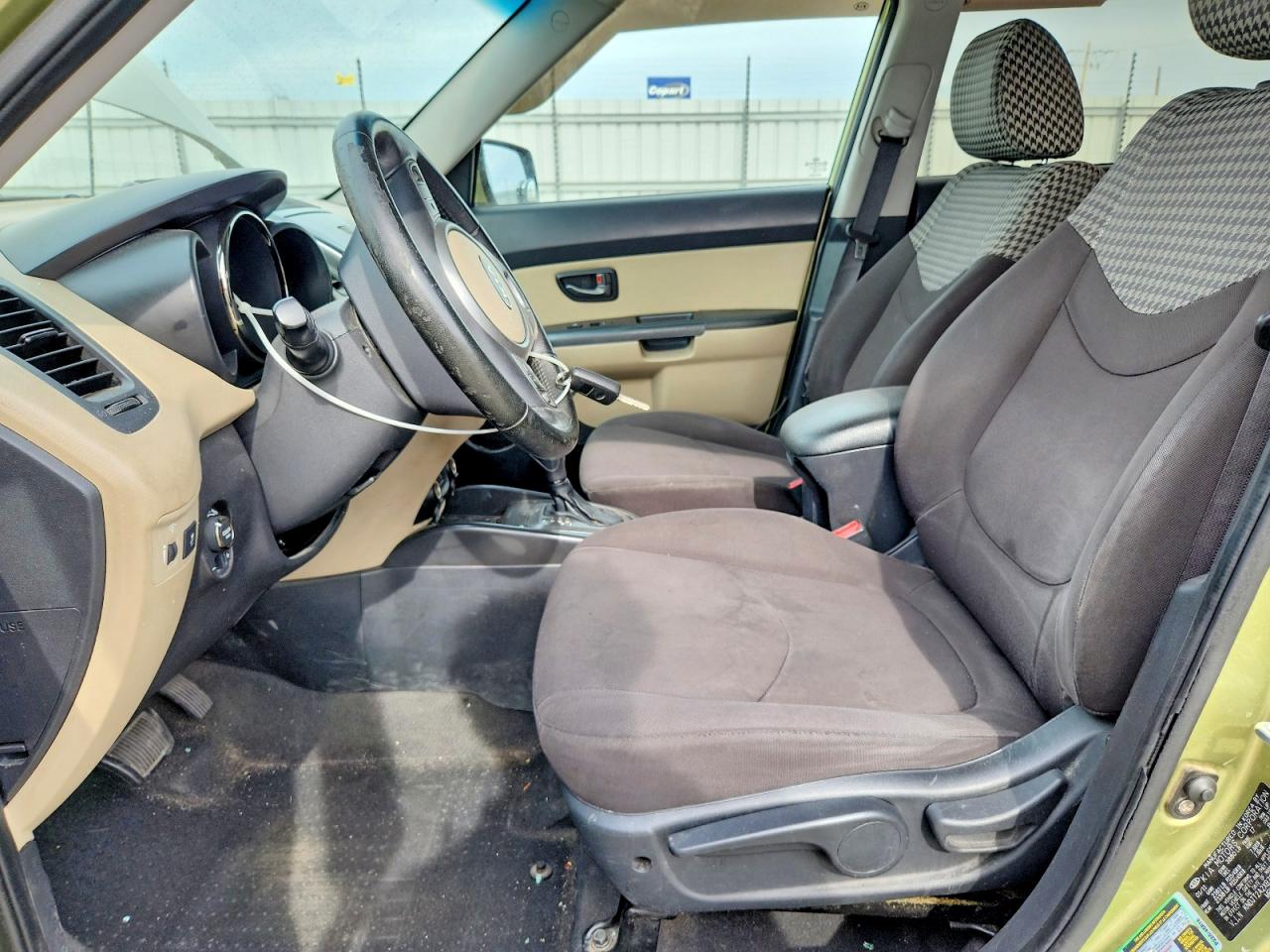 2011 Kia Soul ! Green vin: KNDJT2A2XB7281726