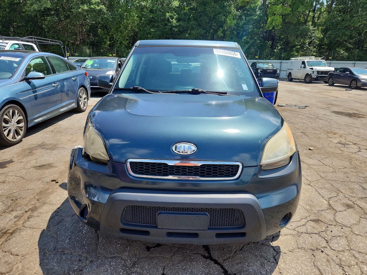 2011 Kia Soul + Gray vin: KNDJT2A2XB7296713