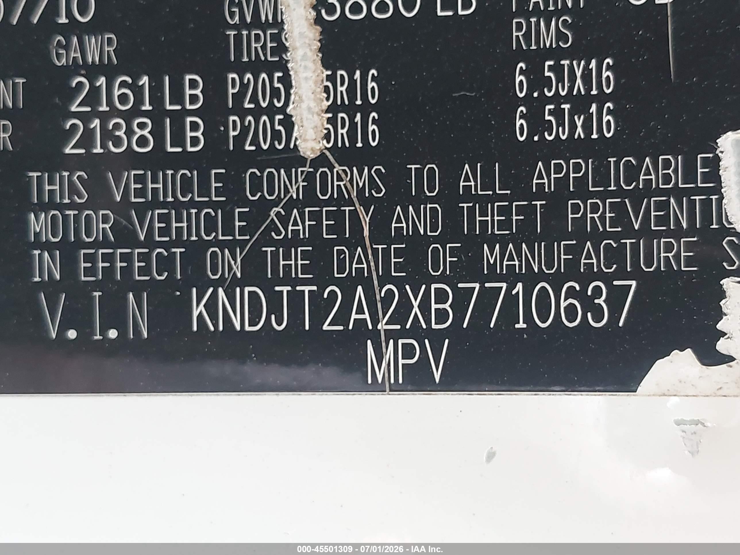 2011 Kia Soul + White vin: KNDJT2A2XB7710637