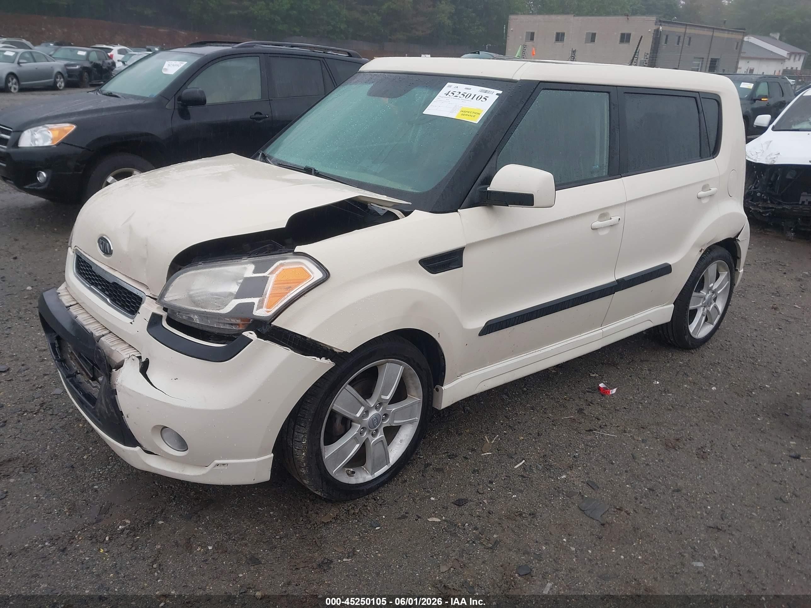 2011 Kia Soul ! White vin: KNDJT2A2XB7713781