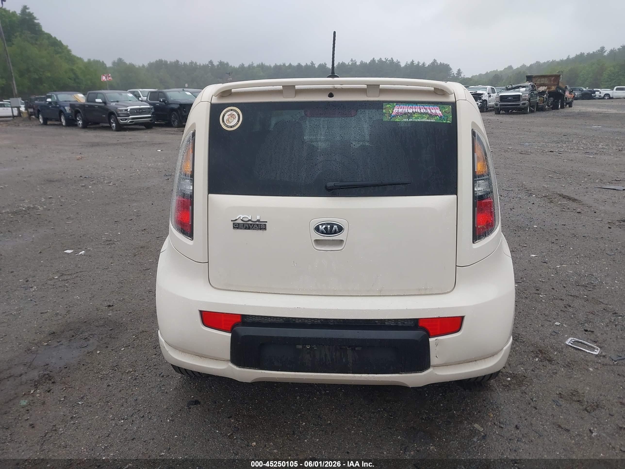 2011 Kia Soul ! White vin: KNDJT2A2XB7713781