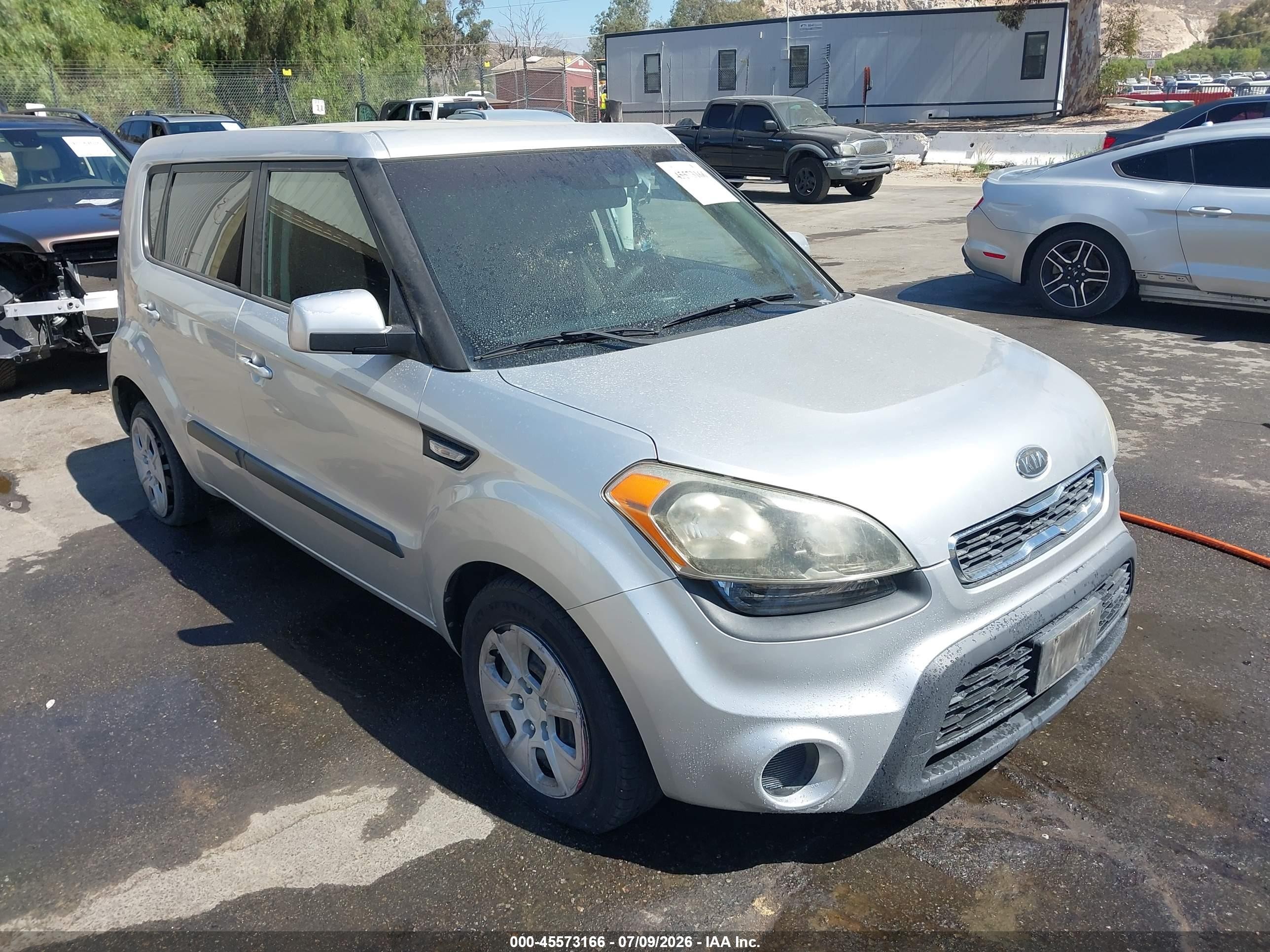 2012 Kia Soul   Silver vin: KNDJT2A50C7404008