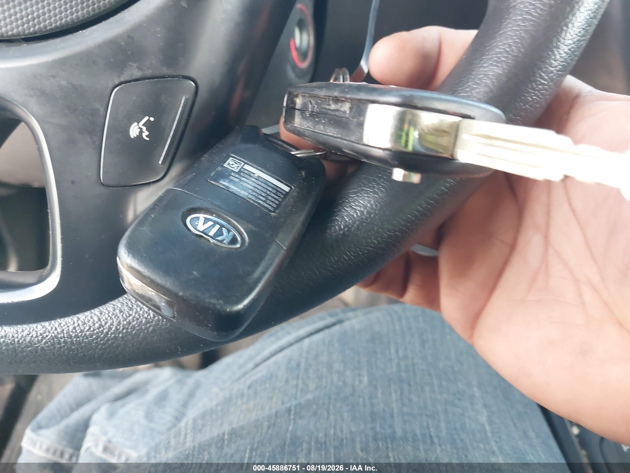 2012 Kia Soul   Зеленый vin: KNDJT2A50C7477489