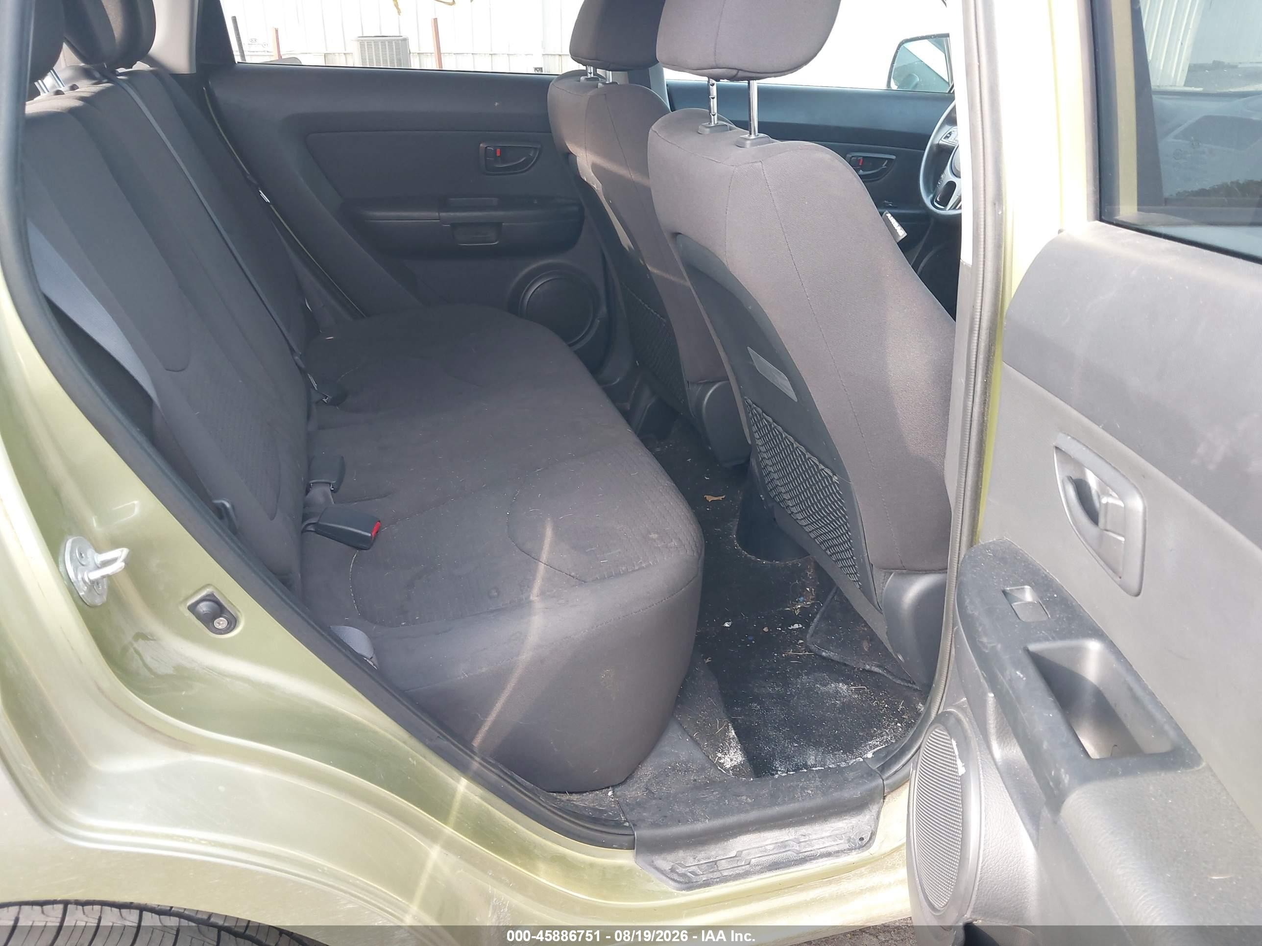 2012 Kia Soul   Зеленый vin: KNDJT2A50C7477489