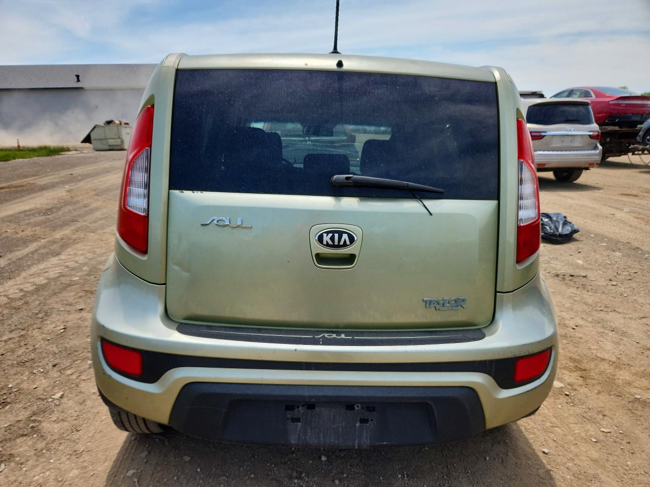 2013 Kia Soul Base Green vin: KNDJT2A50D7526790