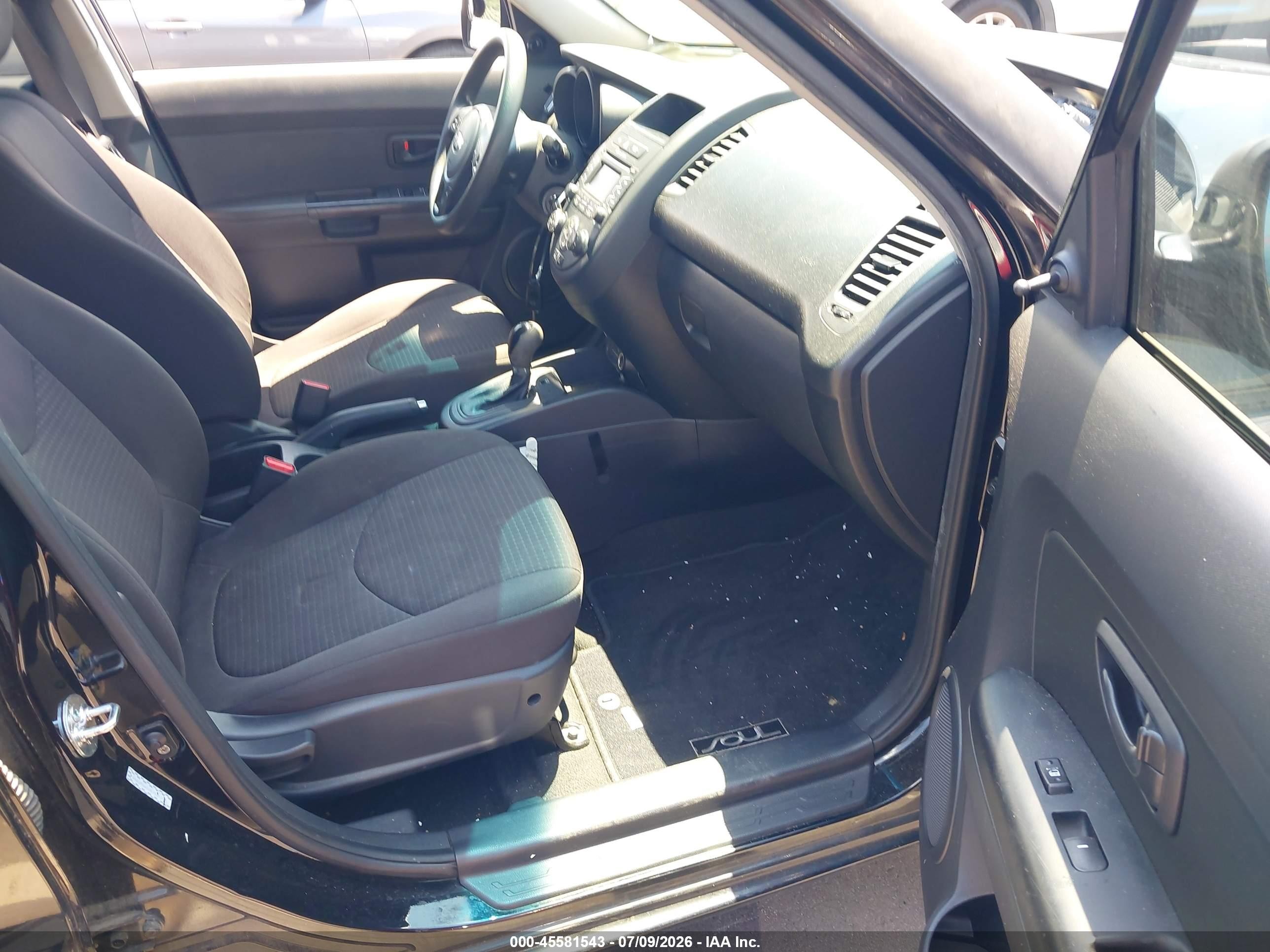 2013 Kia Soul   Black vin: KNDJT2A50D7531195
