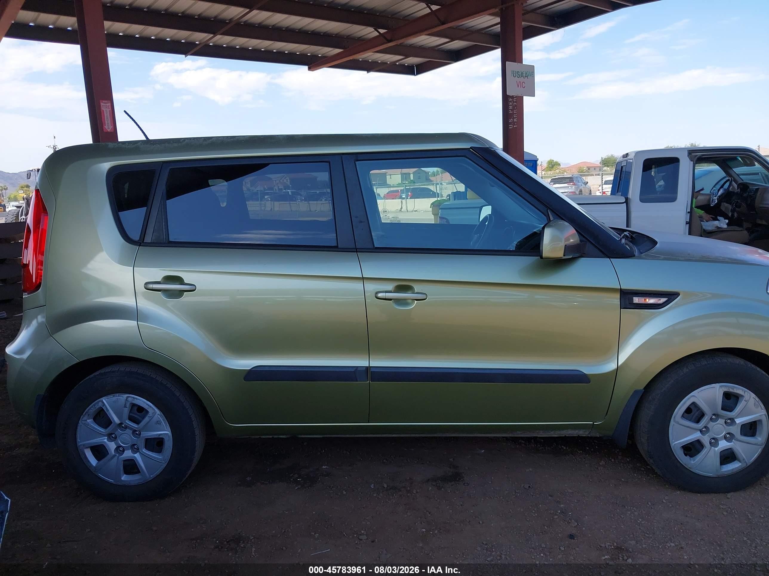 2013 Kia Soul   Зеленый vin: KNDJT2A50D7534050