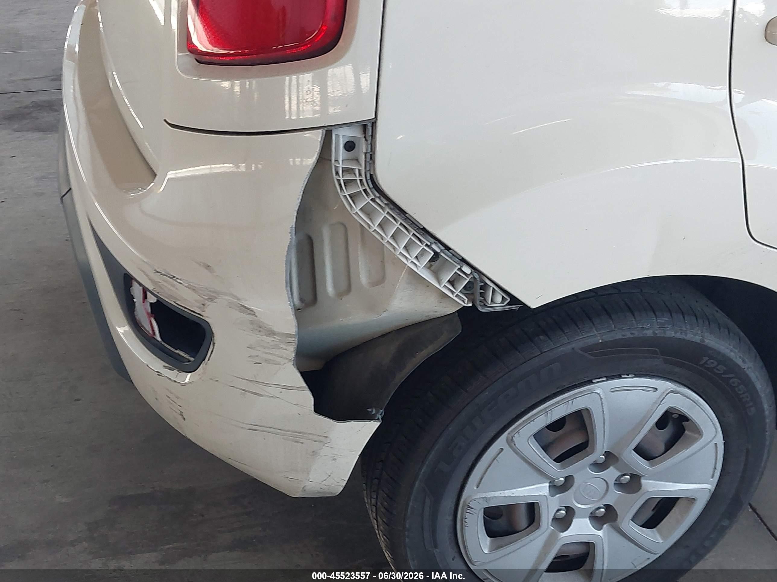2013 Kia Soul   Cream vin: KNDJT2A50D7554315